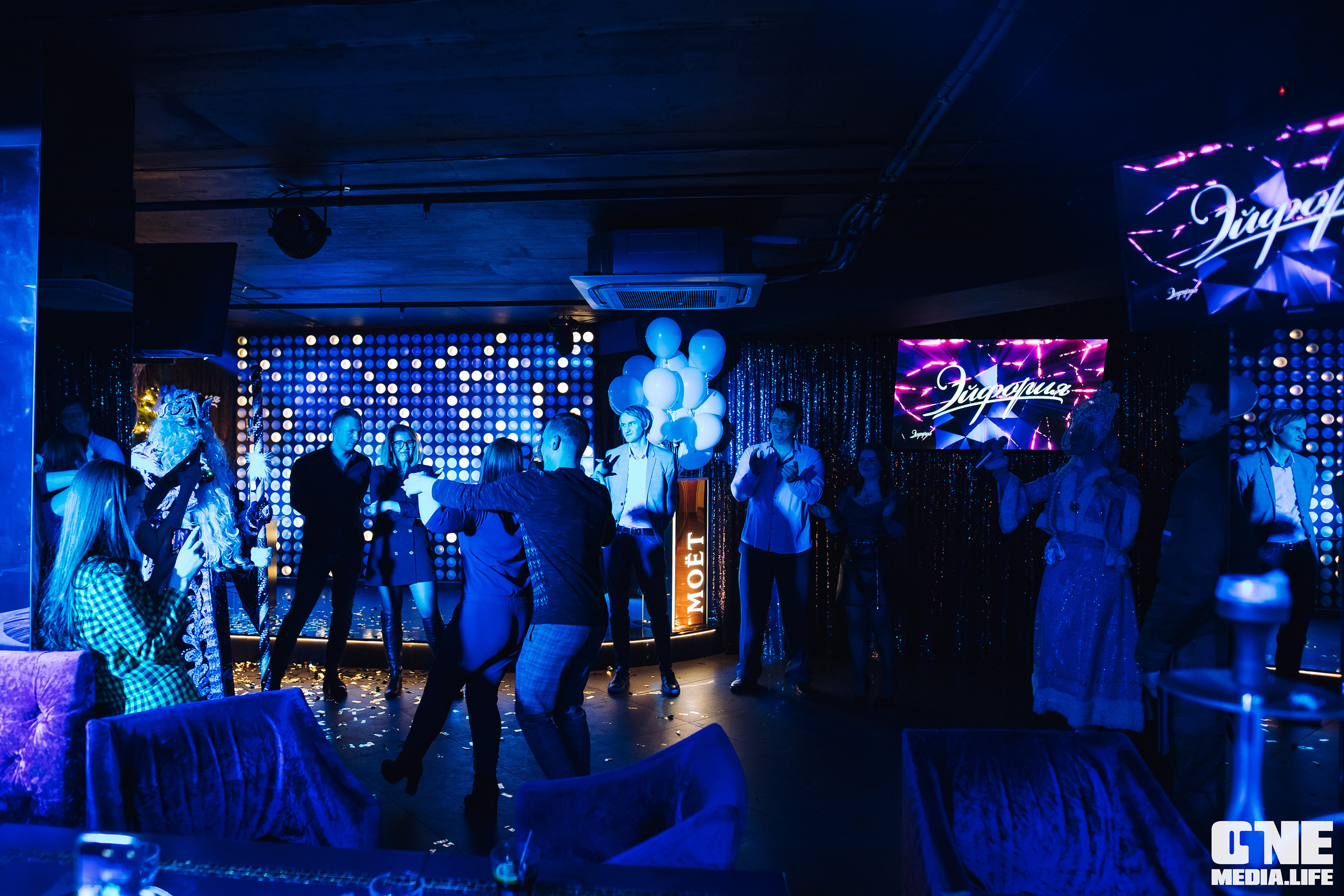 Фоторепортаж из караоке-клуба Эйфория. One Media Life: фоторепортажи, фотоотчеты с мероприятий и заведений