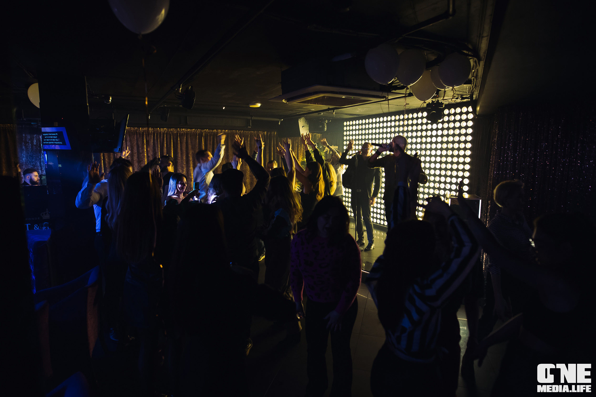 Фоторепортаж из караоке-клуба Эйфория. One Media Life: фоторепортажи, фотоотчеты с мероприятий и заведений