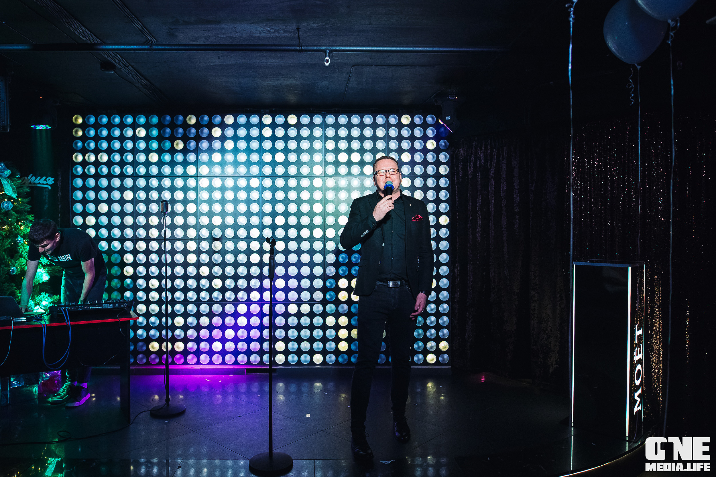 Фоторепортаж из караоке-клуба Эйфория. One Media Life: фоторепортажи, фотоотчеты с мероприятий и заведений