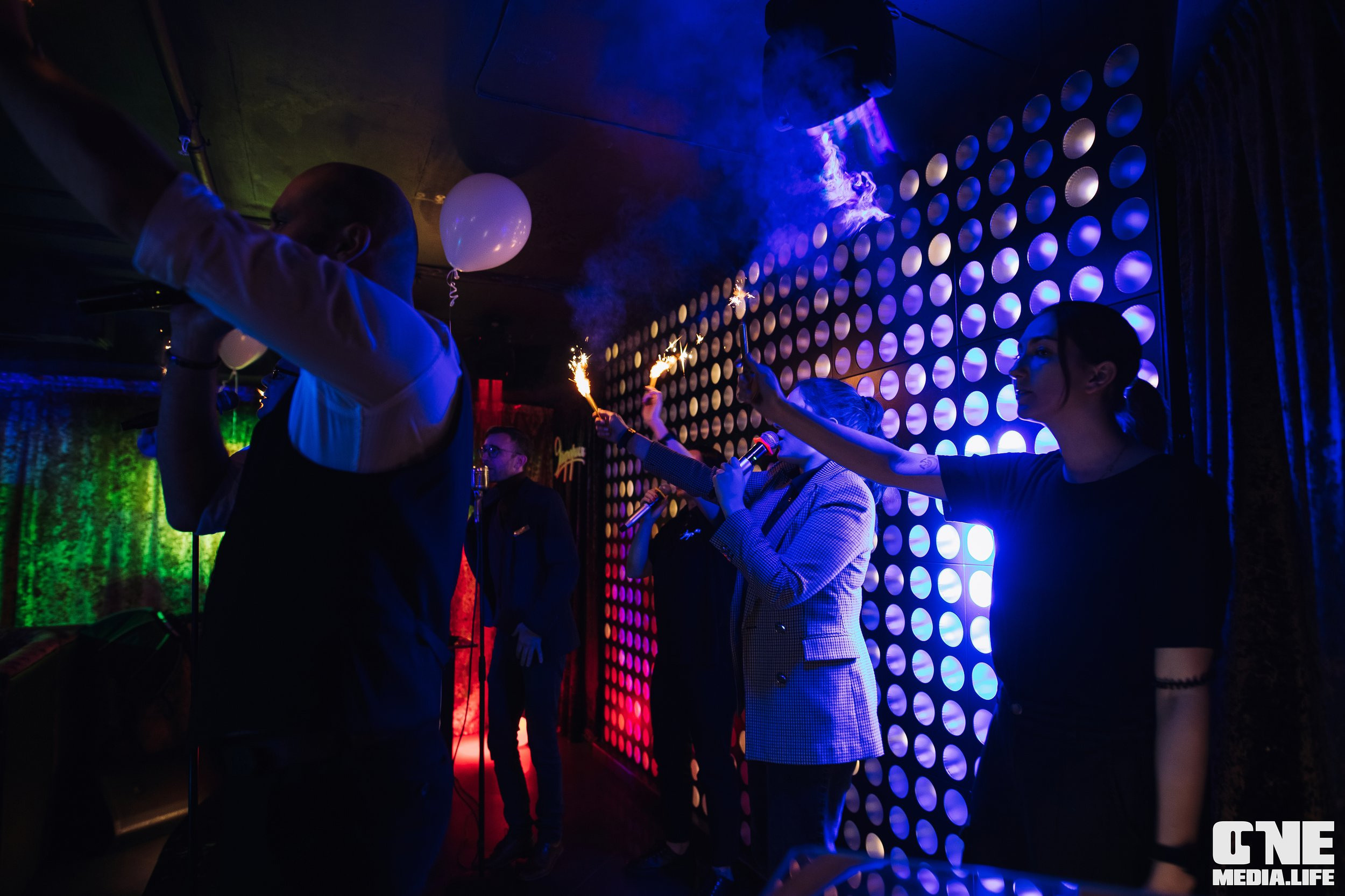 Фоторепортаж из караоке-клуба Эйфория. One Media Life: фоторепортажи, фотоотчеты с мероприятий и заведений