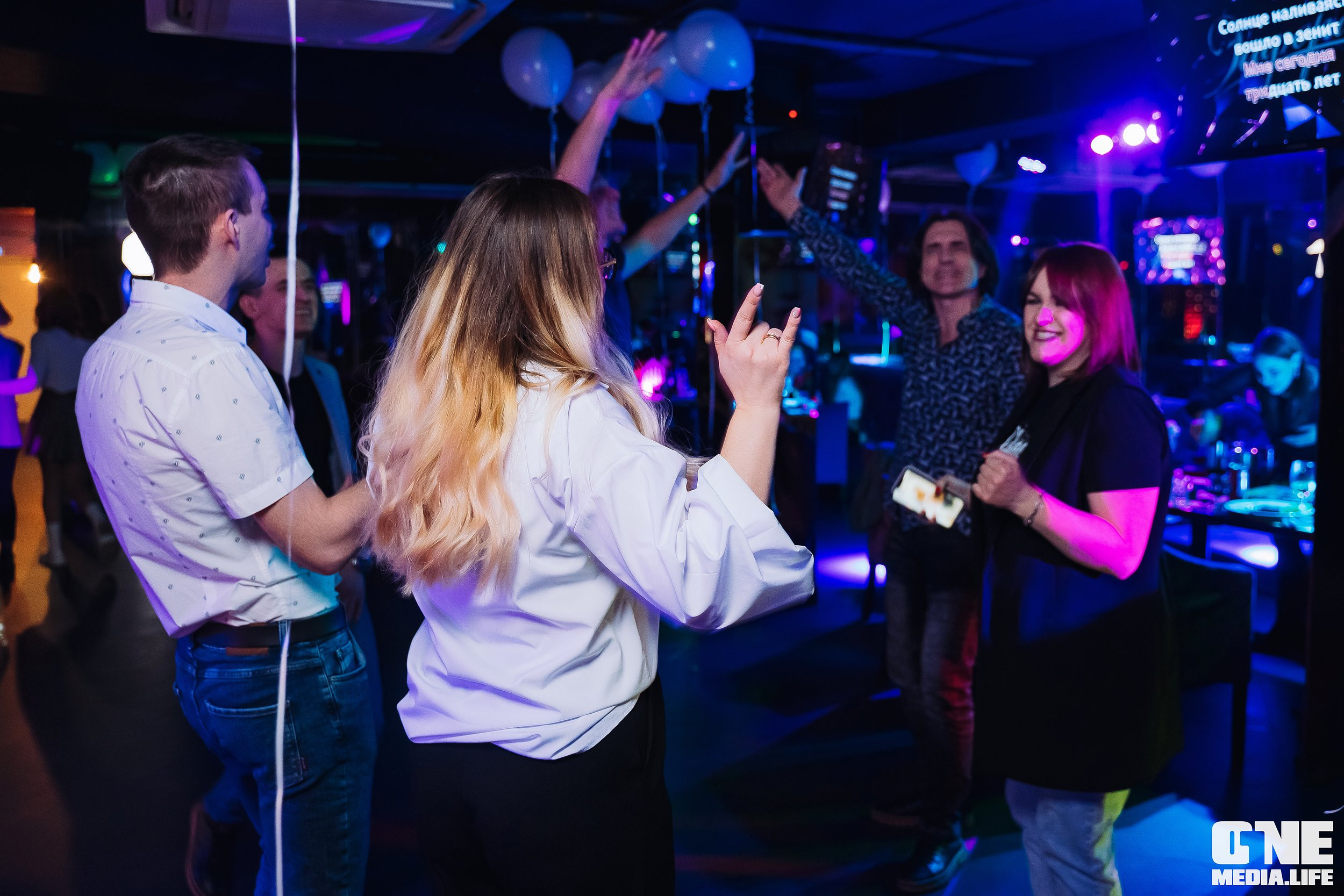 Фоторепортаж из караоке-клуба Эйфория. One Media Life: фоторепортажи, фотоотчеты с мероприятий и заведений