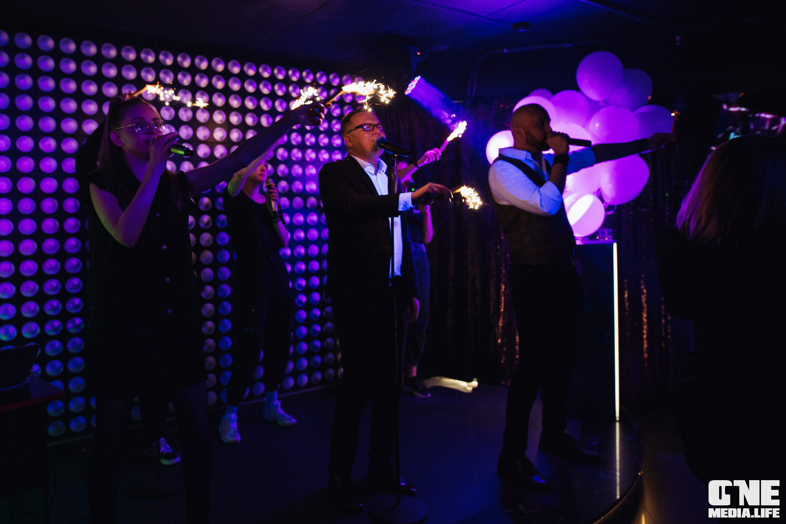 Фоторепортаж из караоке-клуба Эйфория. One Media Life: фоторепортажи, фотоотчеты с мероприятий и заведений