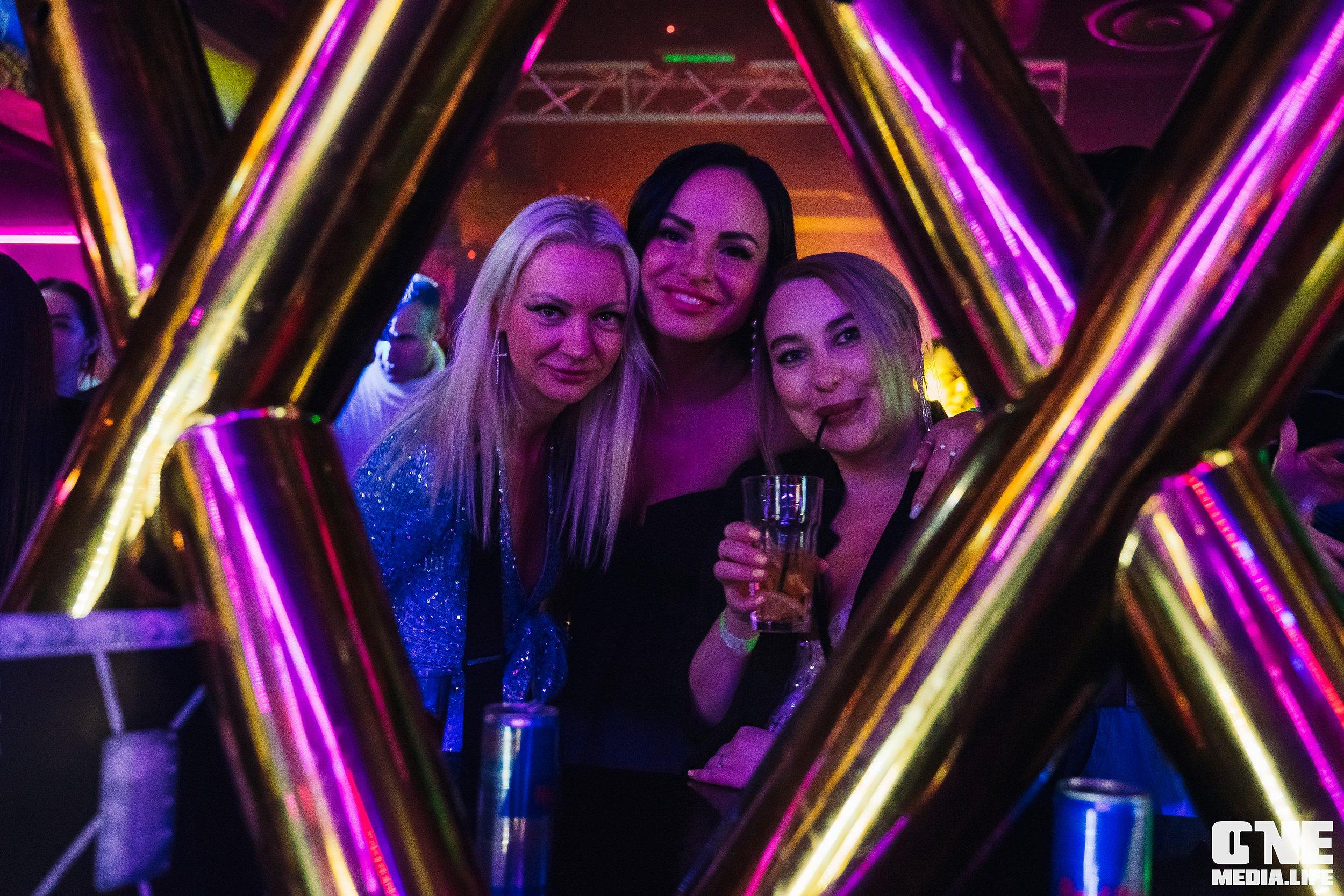 Фоторепортаж из Экстрим бара XxxX. One Media Life: фоторепортажи, фотоотчеты с мероприятий и заведений