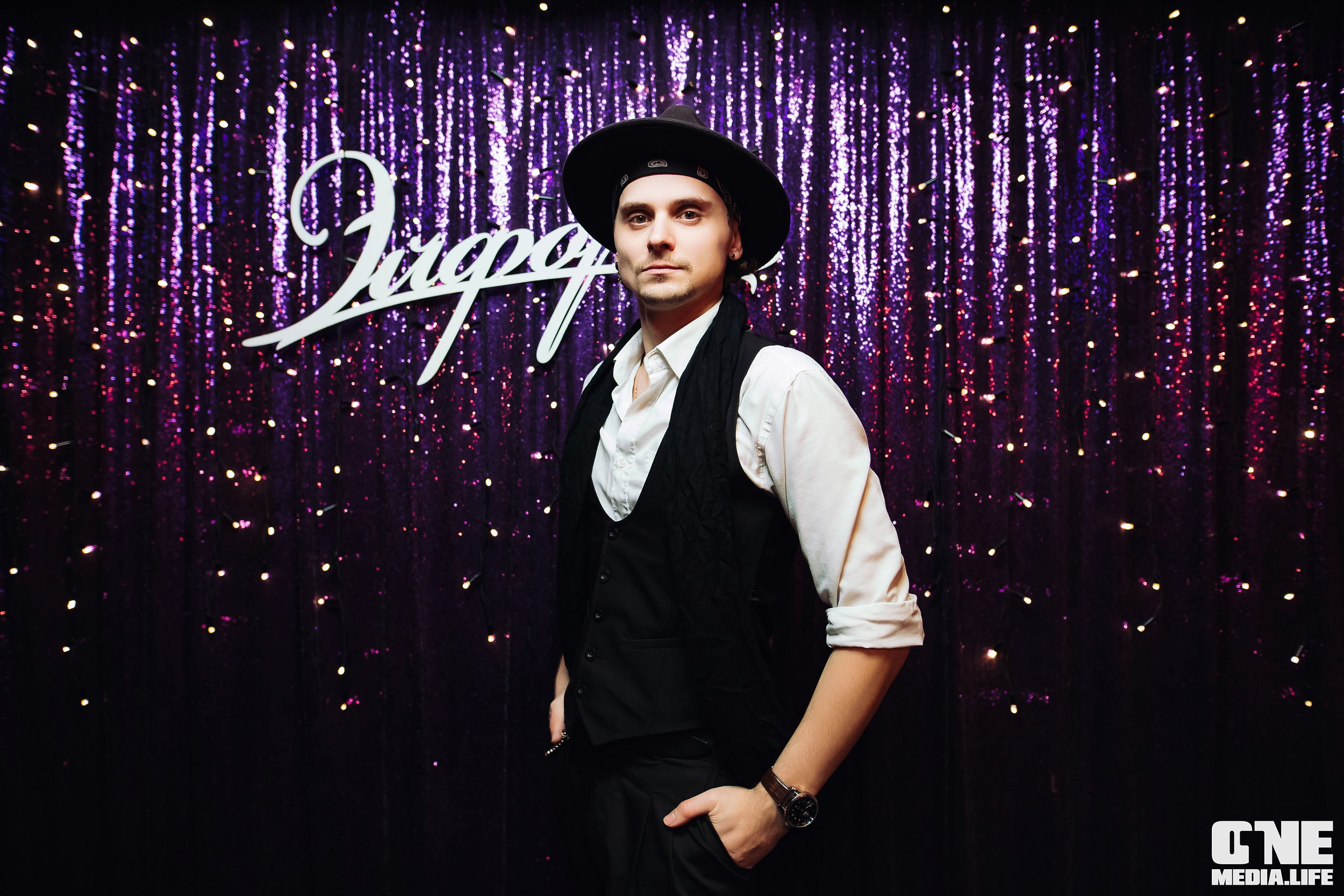 Фоторепортаж из караоке-клуба Эйфория. One Media Life: фоторепортажи, фотоотчеты с мероприятий и заведений