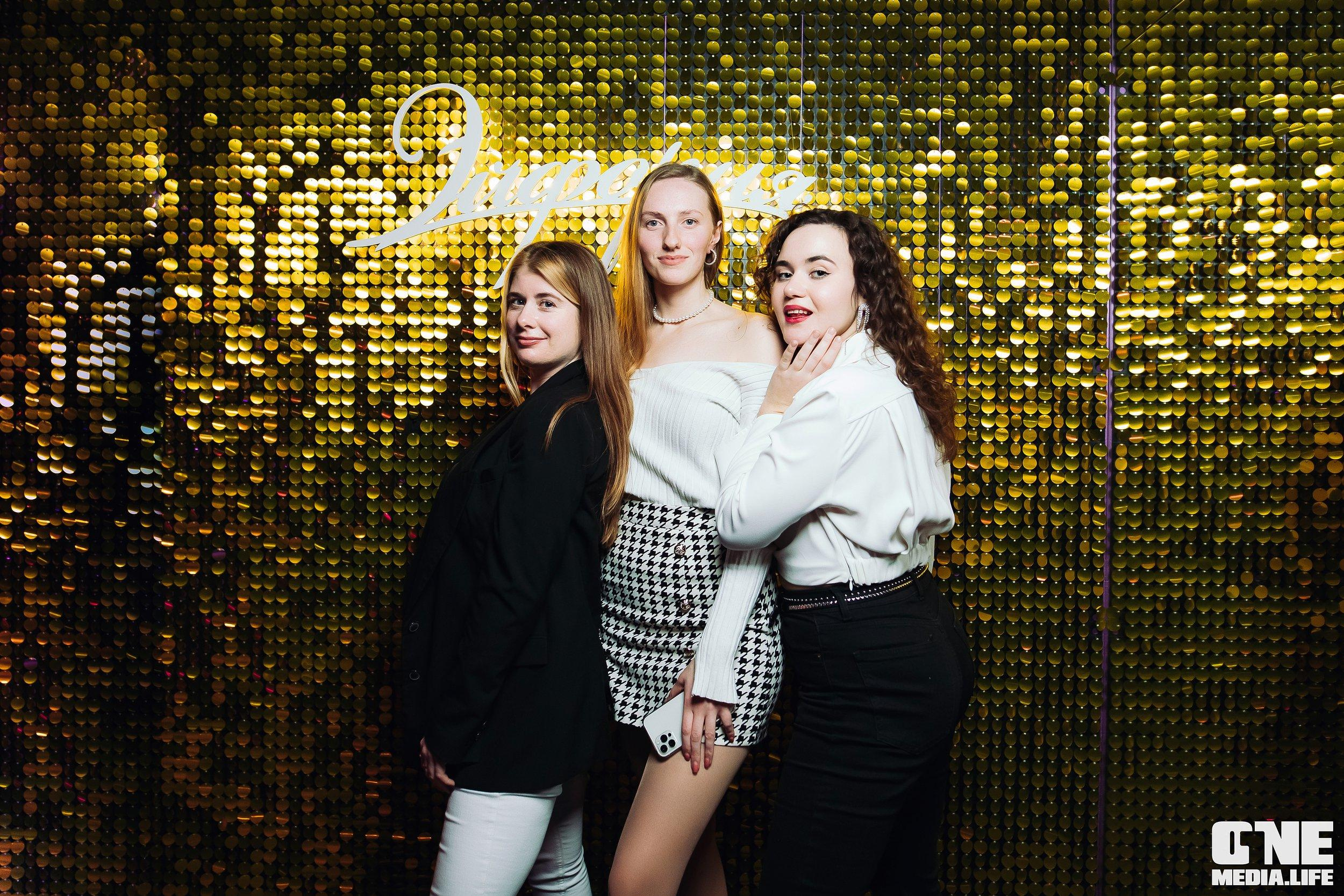 Фоторепортаж из караоке-клуба Эйфория. One Media Life: фоторепортажи, фотоотчеты с мероприятий и заведений