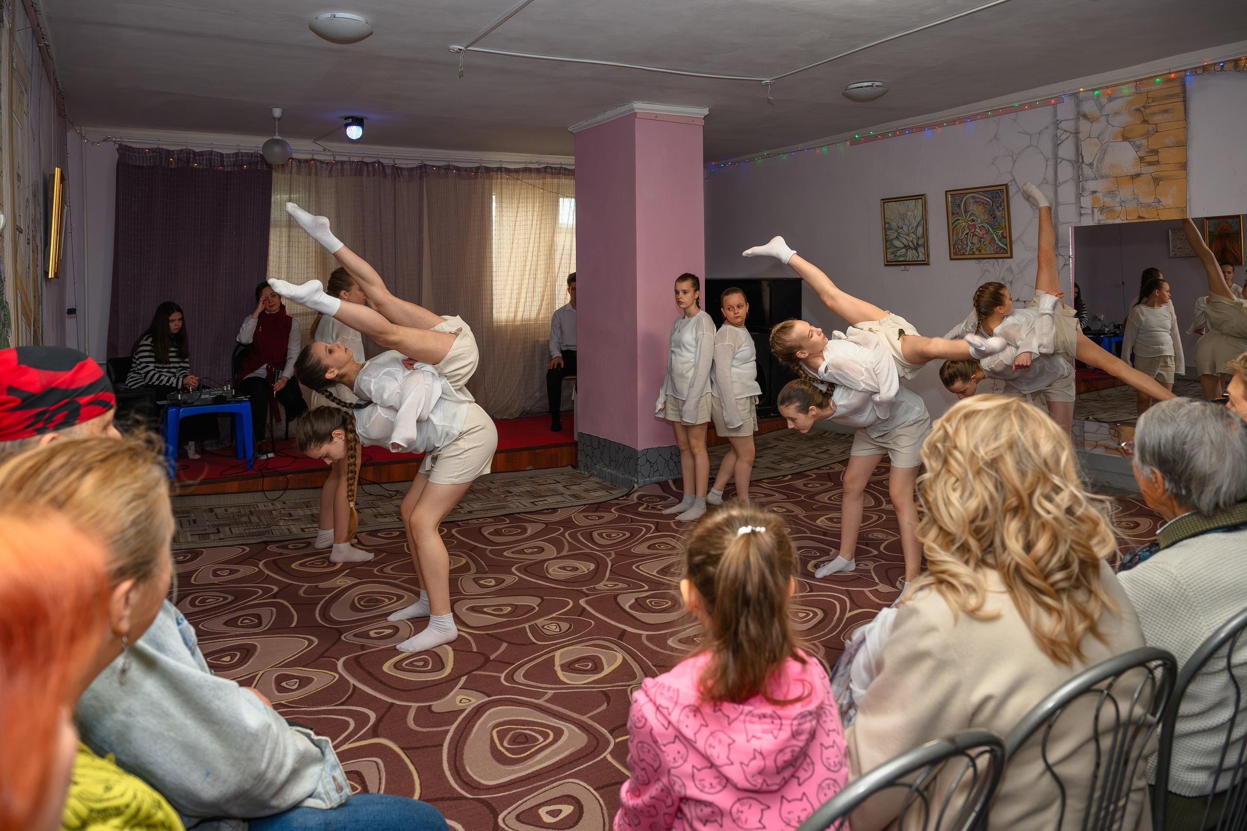 «Цветущий май». Семейный клуб «Открытый город»