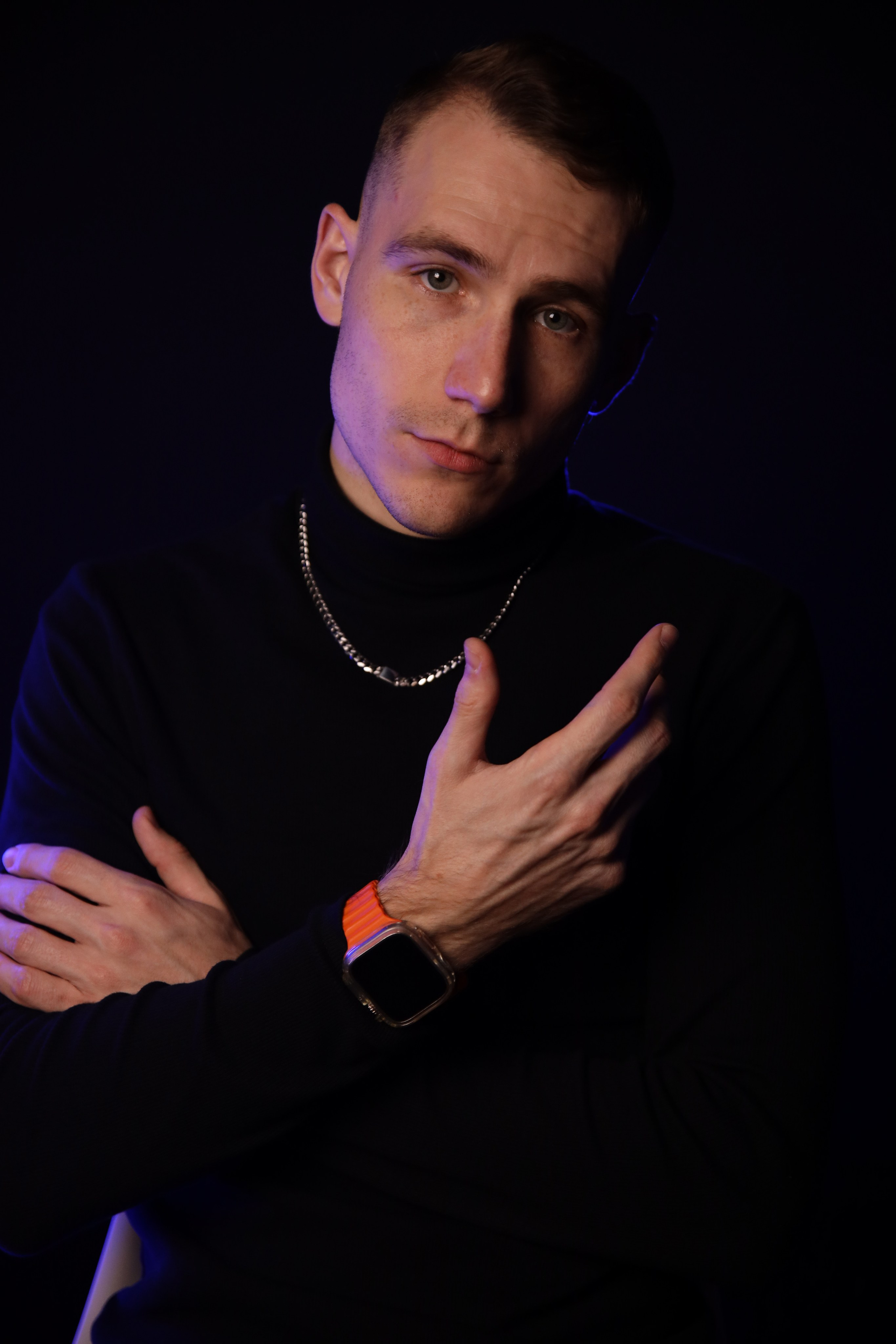 The White hat Alex. Профессиональный фотограф в Воронеже Владислав Крылов