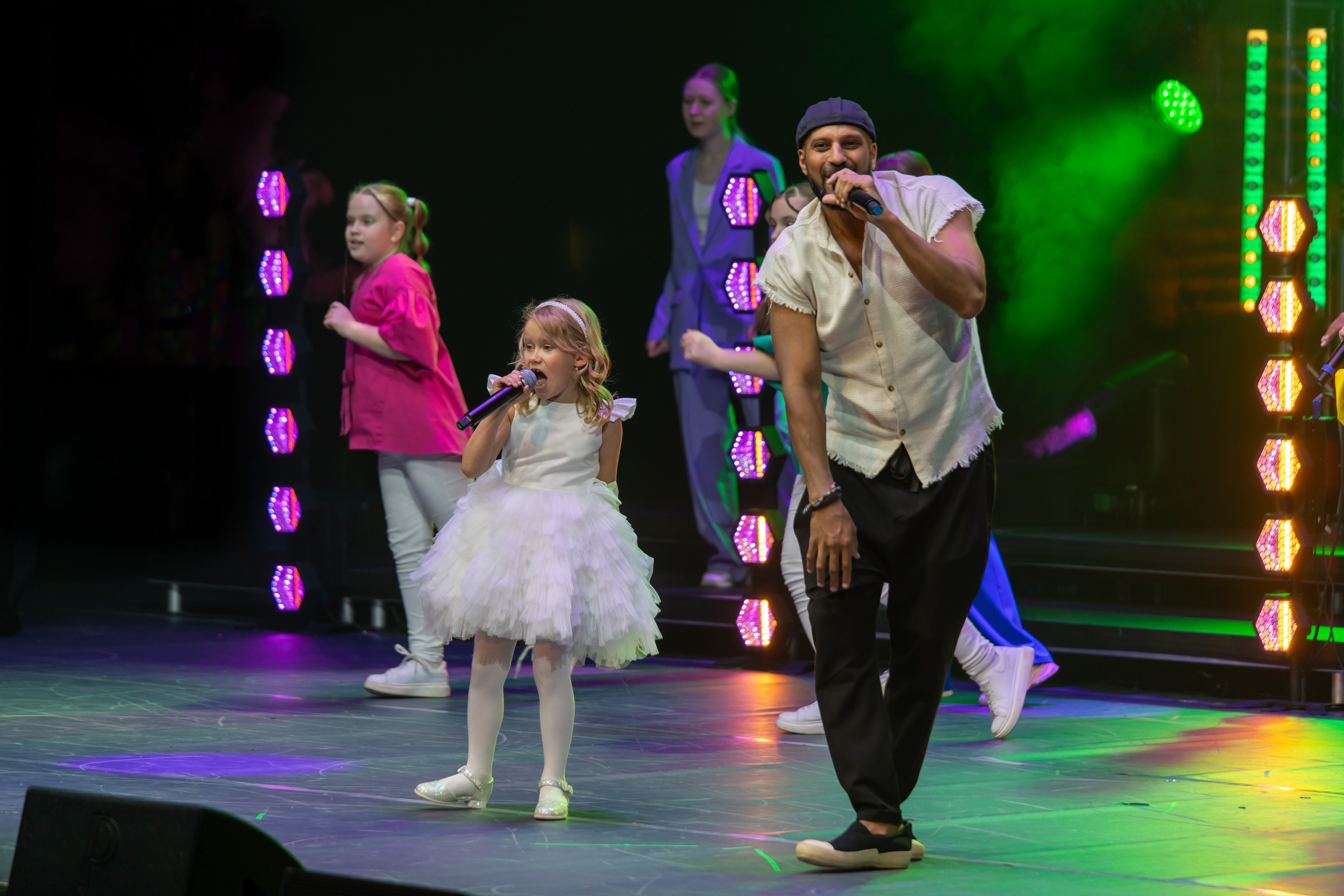 Фотосъёмка на гала-концерт, конкурсы, выступления, отчётные концерты и эвент-мероприятия. «Студия DRONAVT`s» — видеосъёмка и фотография г. Москва