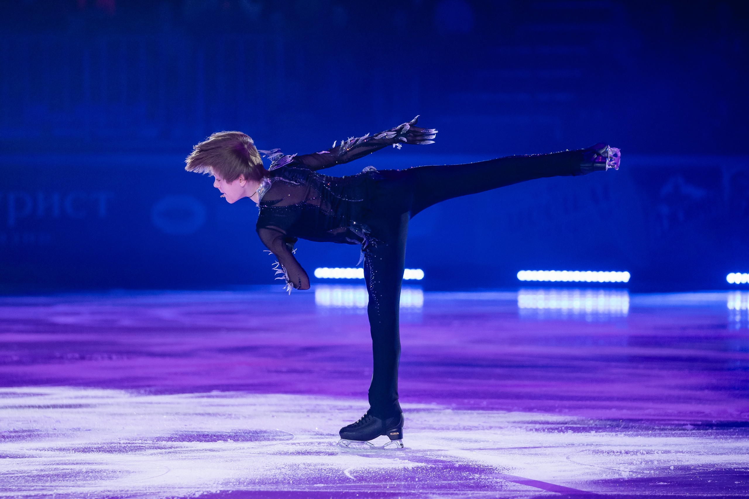 Шоу «Чемпионы на льду» в Новосибирске. Воробьева Ксения — Спортивный и танцевальный фотограф Новосибирск