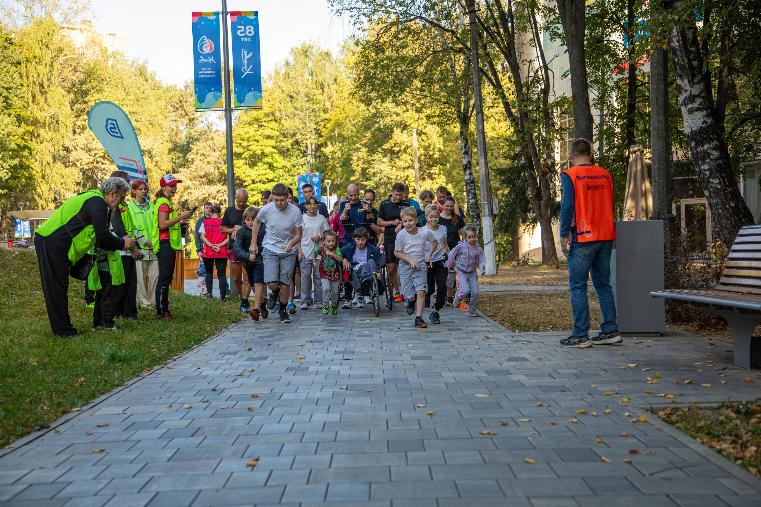 122 забег 5 вёрст Химки, 21.09.24. Фотограф Сергей Ловкий