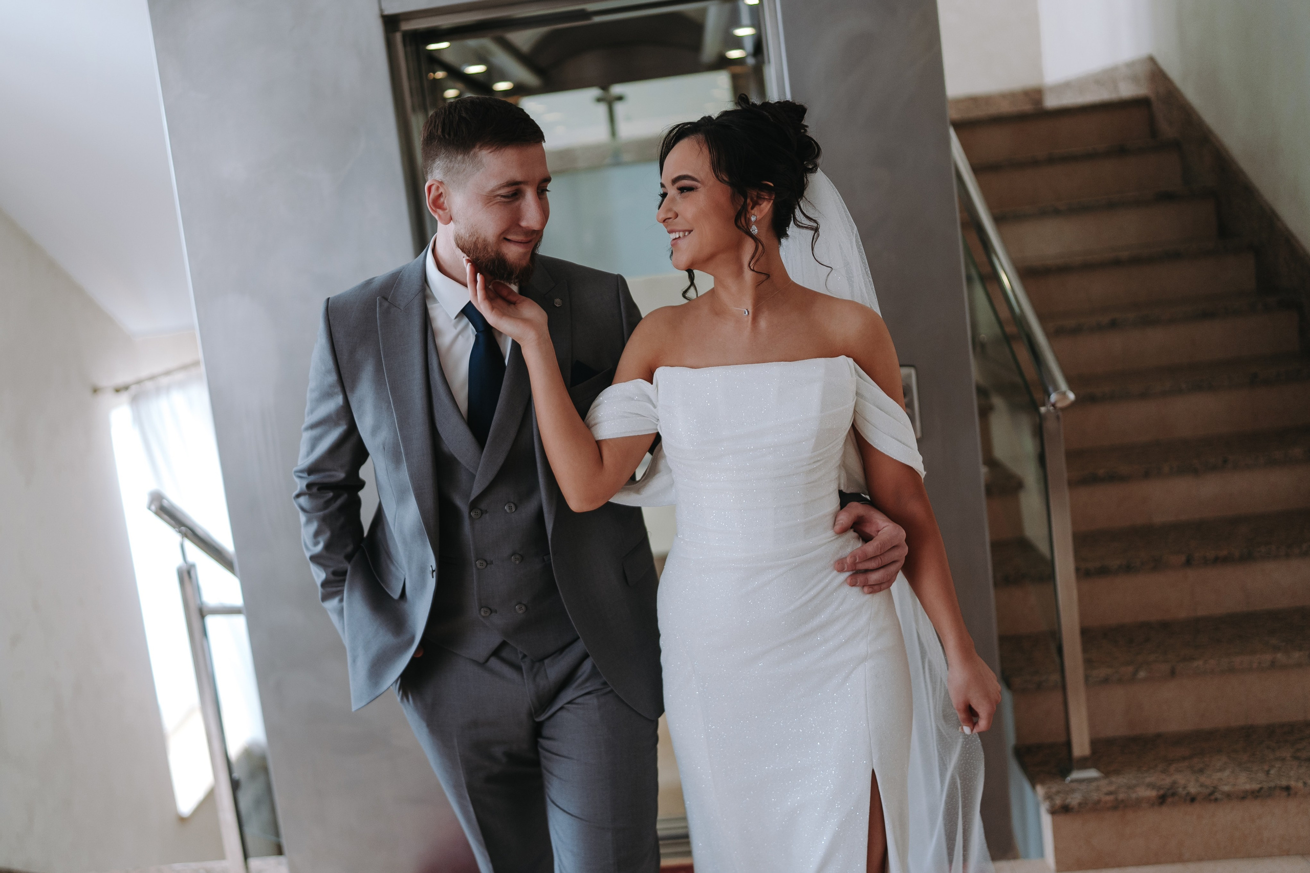 ГОСТИНИЦА АГИДЕЛЬ, ФОТОСТУДИЯ МОНОХРОМ, РЕСТОРАН ПРАВДА ХОЛЛ, ВЕДУЩИЙ АНДРЕЙ ОГНЕВ УФА