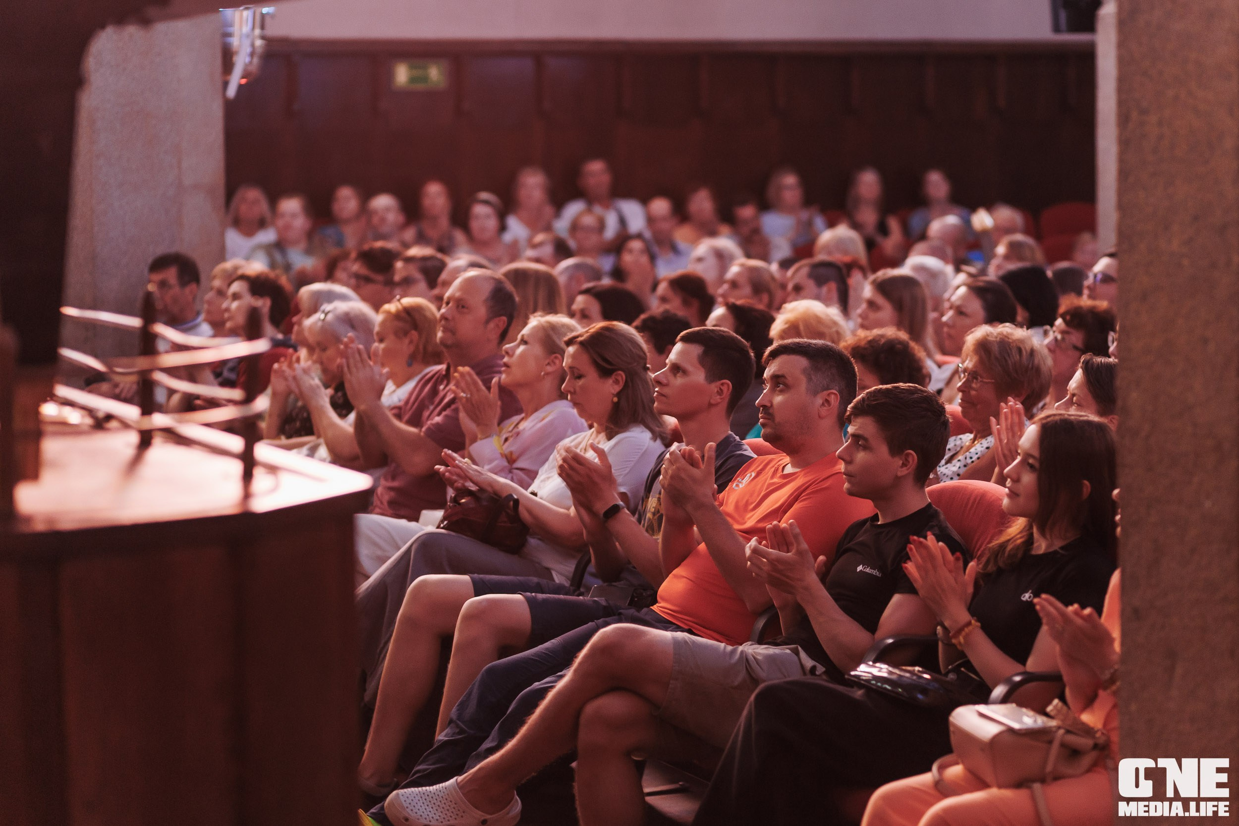 Фоторепортаж из Калининградской филармонии. One Media Life: фоторепортажи, фотоотчеты с мероприятий и заведений