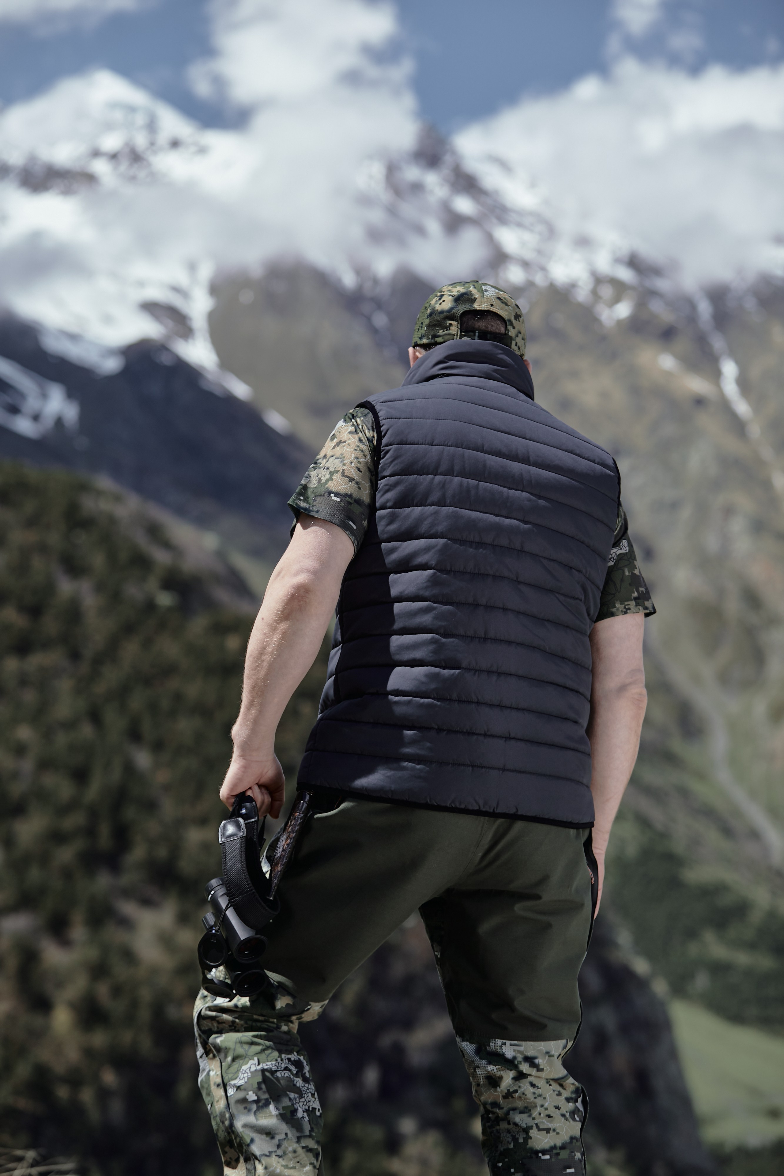 Съемка для бренда охотничьей одежды под ключ. Фотограф Продюсер в горах КБР / Москва Нальчик Горы