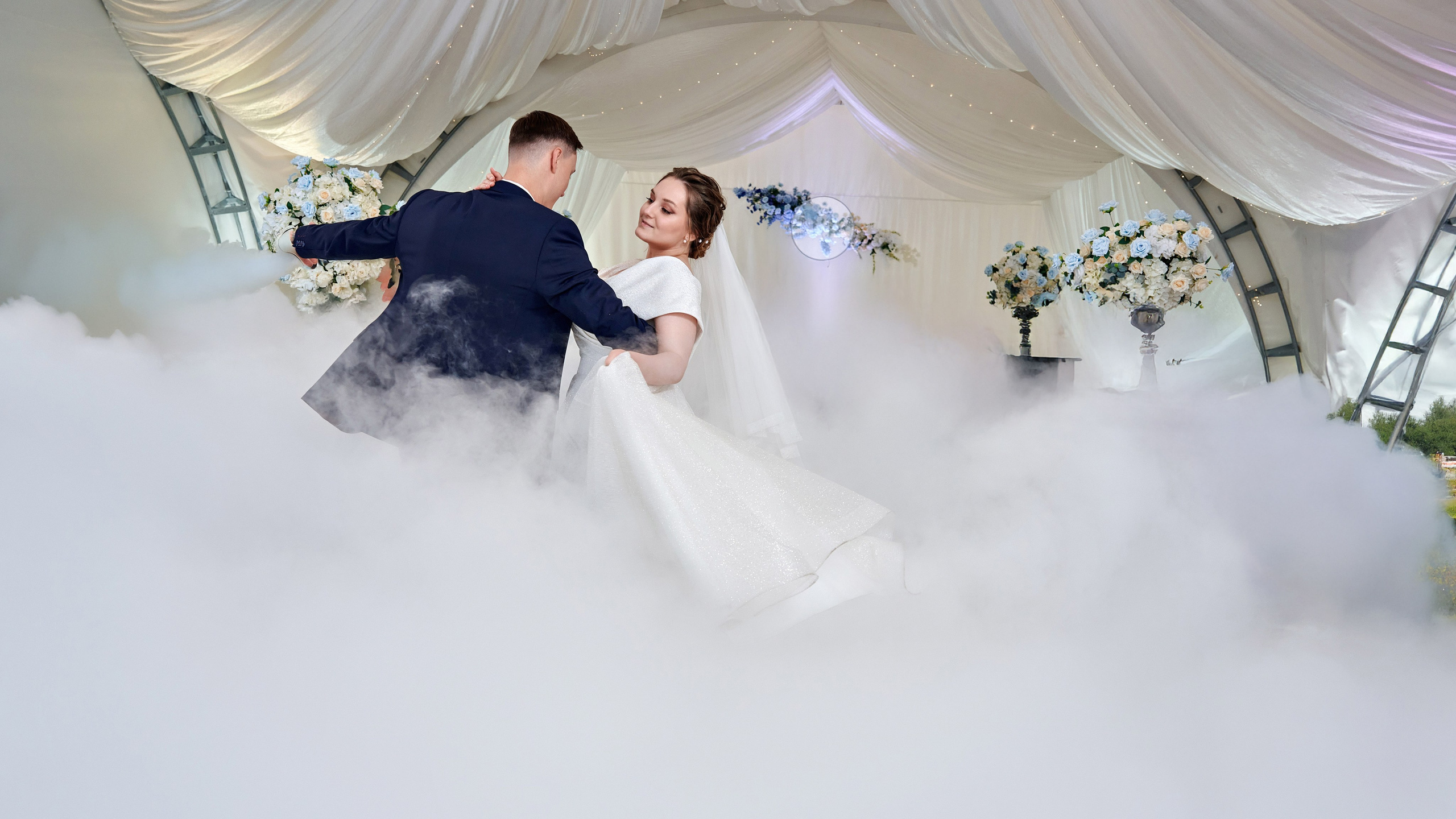 Нежная свадьба Антона и Софьи в яхт-клубе «Портофино». Фотограф Меняйло Евгений. Свадьба. Портрет. Репортаж. Семья. Контент