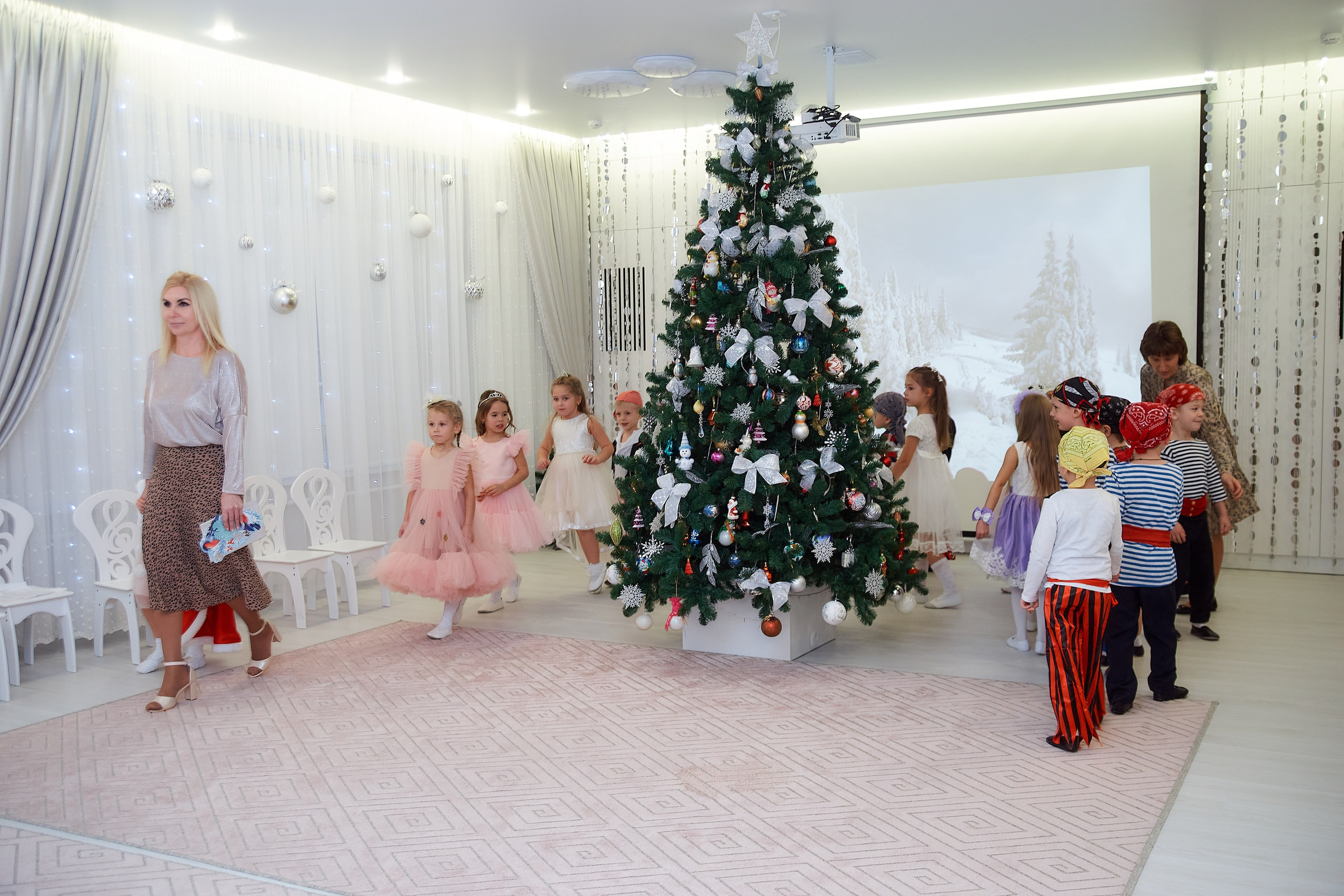 Видеооператор на утренник в детский сад. Фотограф и видеограф в Екатеринбурге