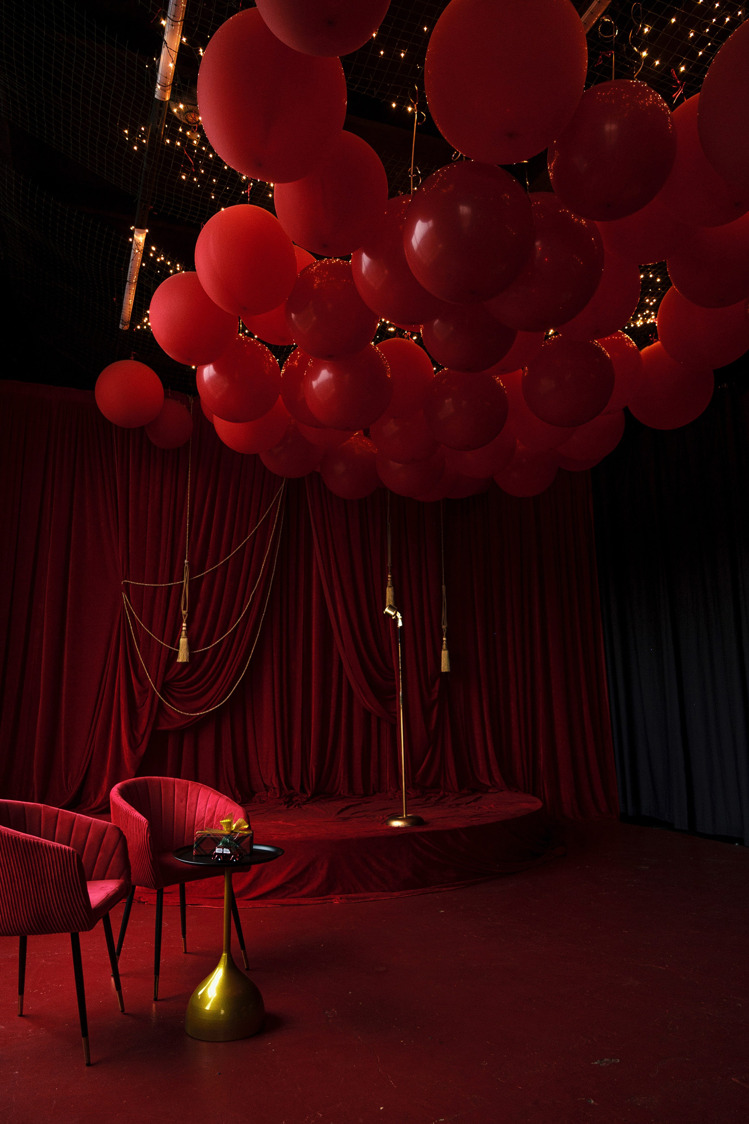 Павильон № 1 Кинобар от Новогодний 1500 руб. час. 5loft Фотостудия в Ижевске