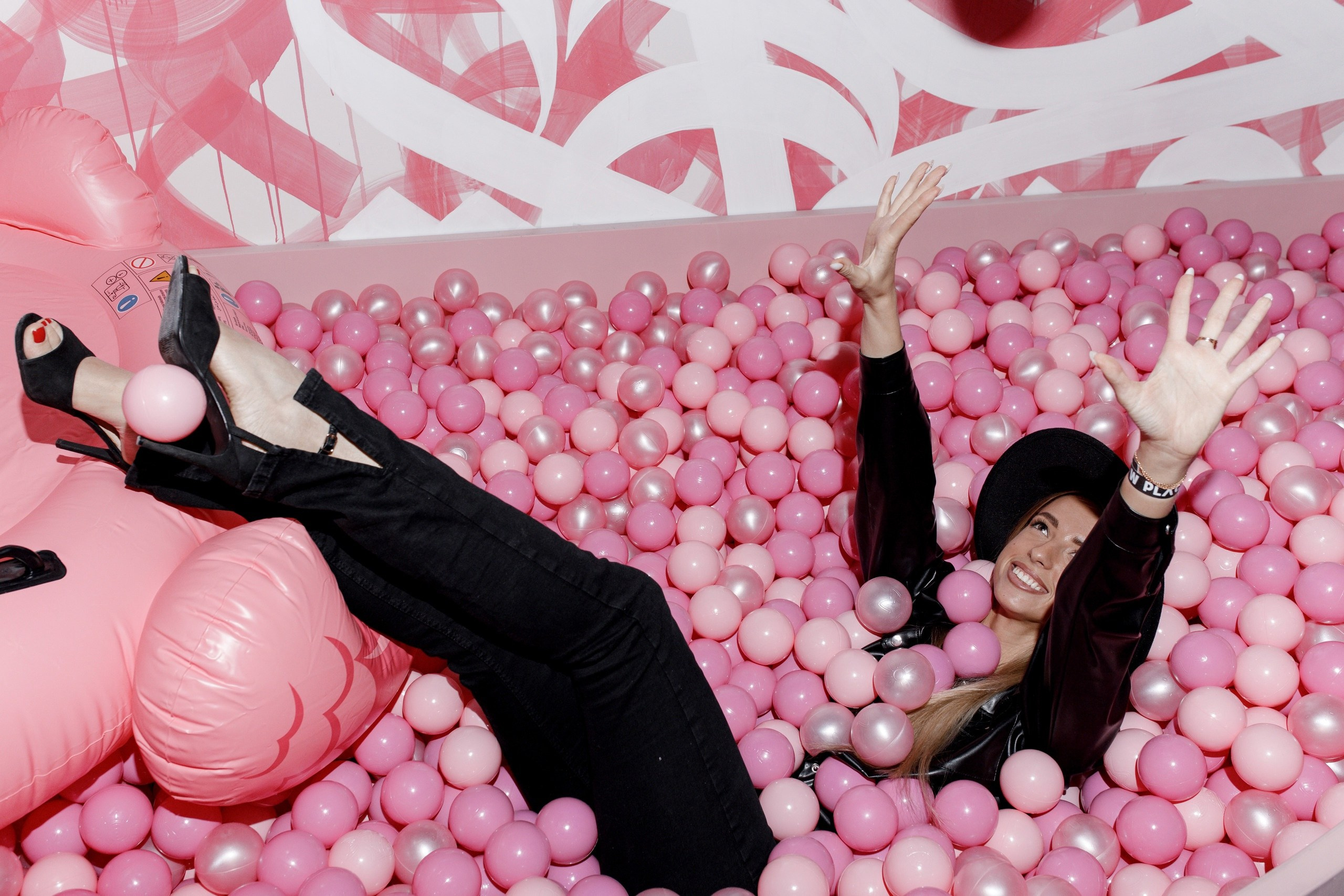 Mr. Flamingo (лето). Аренда лофта в СПб для мероприятий