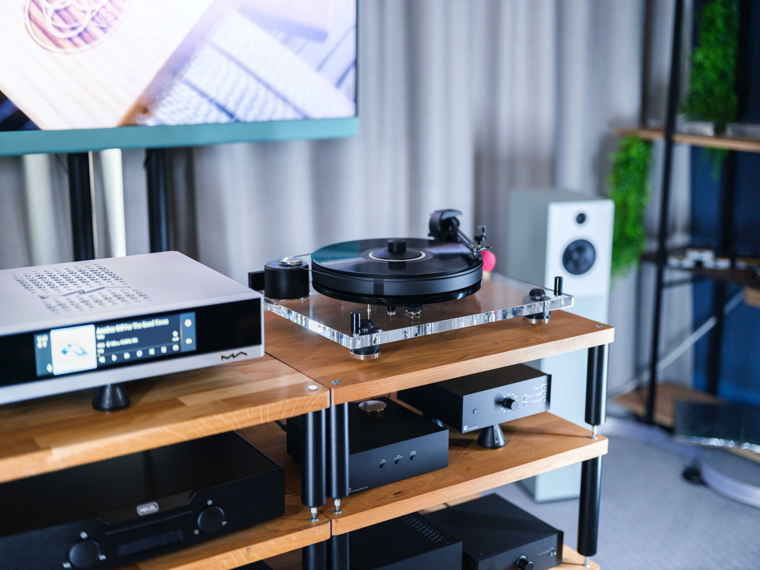 Mr. Jubilee, Berkeley Audio Design, Willsenton, Cary Audio, HiFi Rose, Musical Fidelity, Phaze Audio, Jamo, AudioBalance