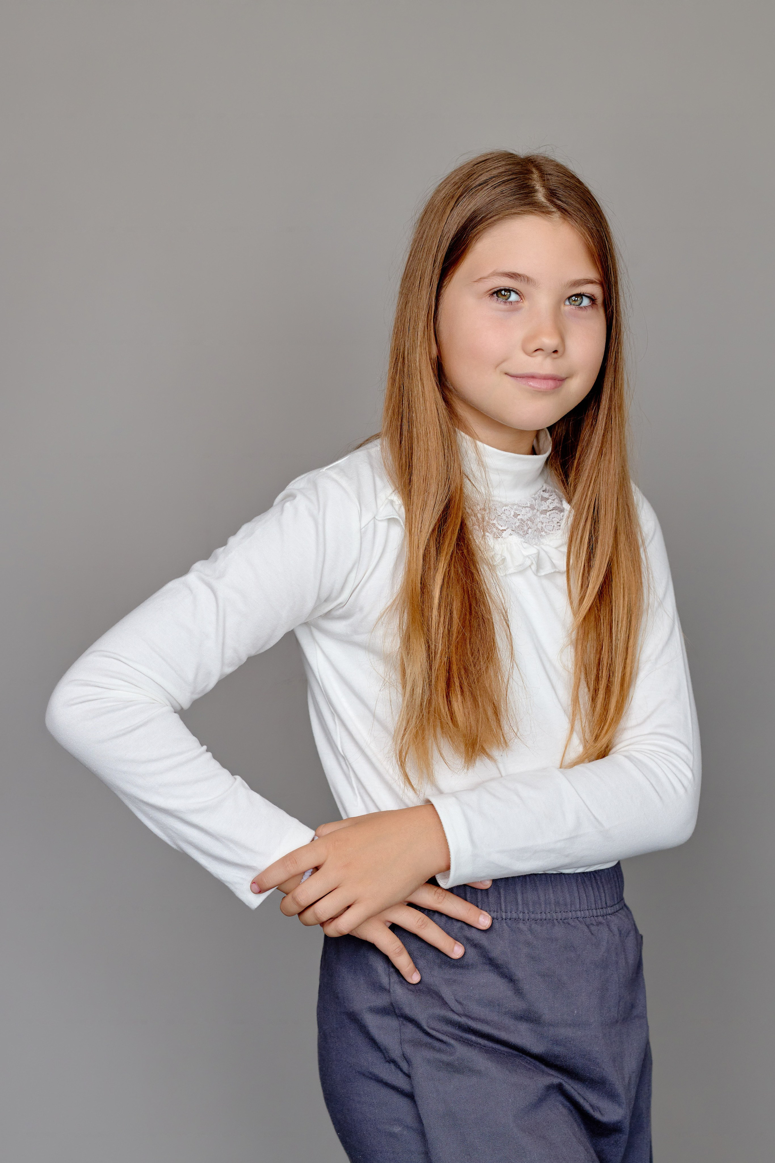 Сьемка 4 класса в студии на Выпускной Альбом. Фотограф Выпускные альбомы Таганрог Сергей Коробченко