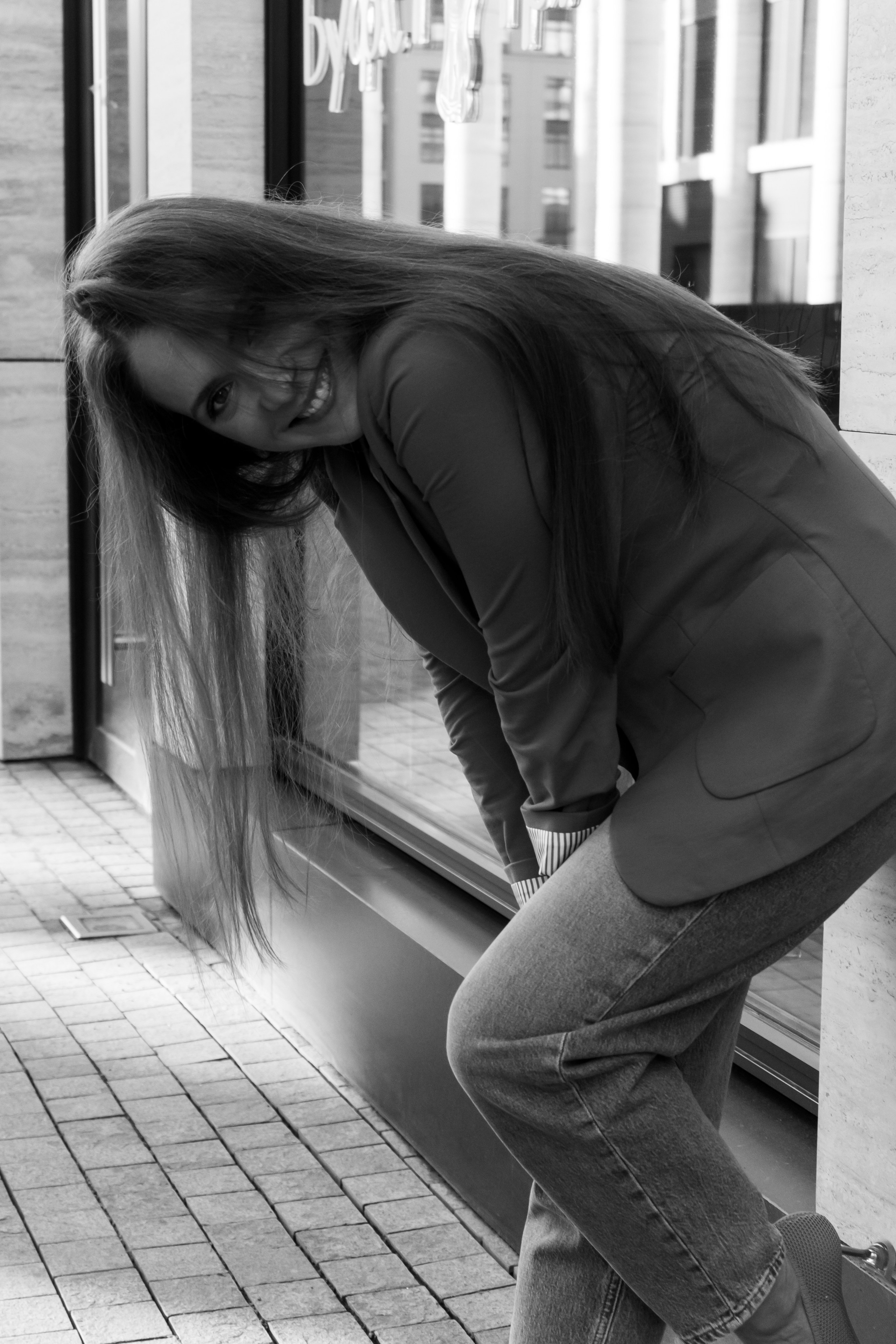 Уличная фотосессия в Невской Ратуше. Портретный и репортажный фотограф в Санкт-Петербурге | Валерия Кайряк