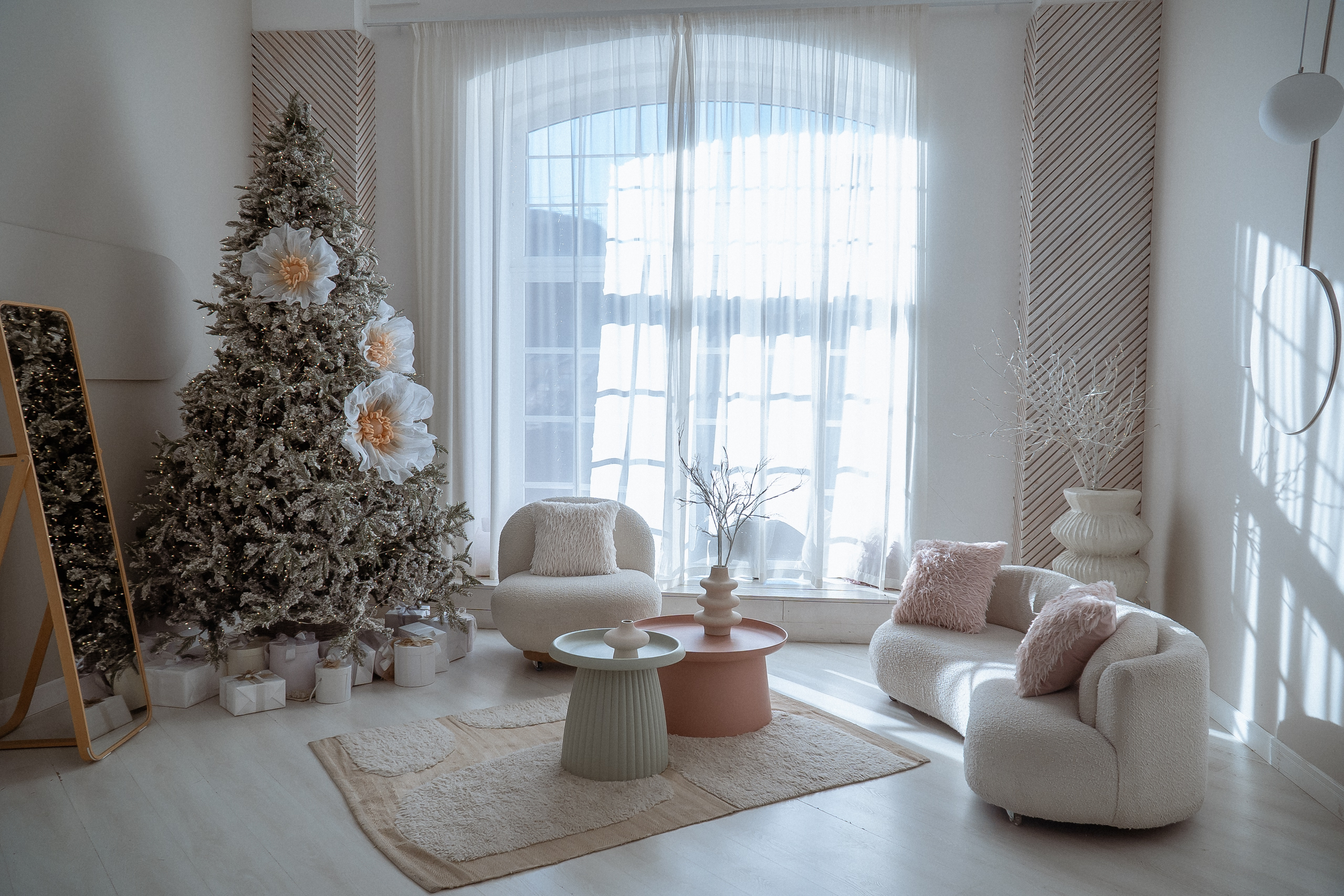 Новогодние студии, Новогодние залы для фотосессии в Санкт-Петербурге. Новогодние семейные фотосессии в СПб. Женский фотограф Санкт-Петербург Александра Колий