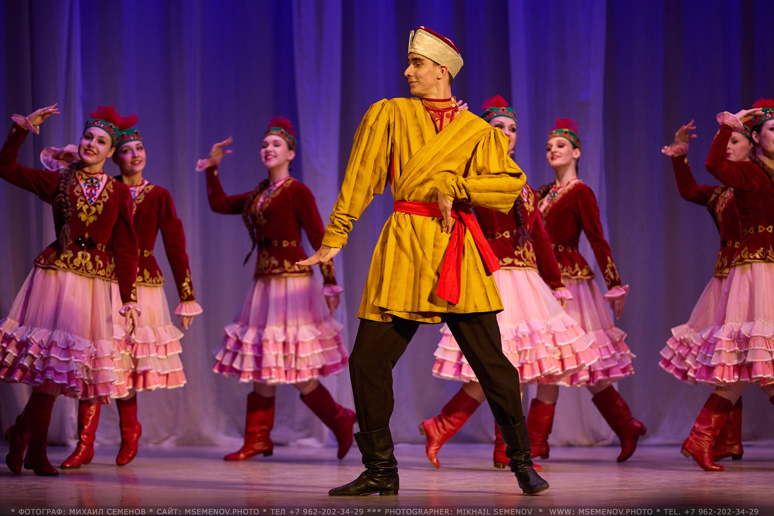 Фоторепортаж с Концерта «Волжанка» и «Задоринка»