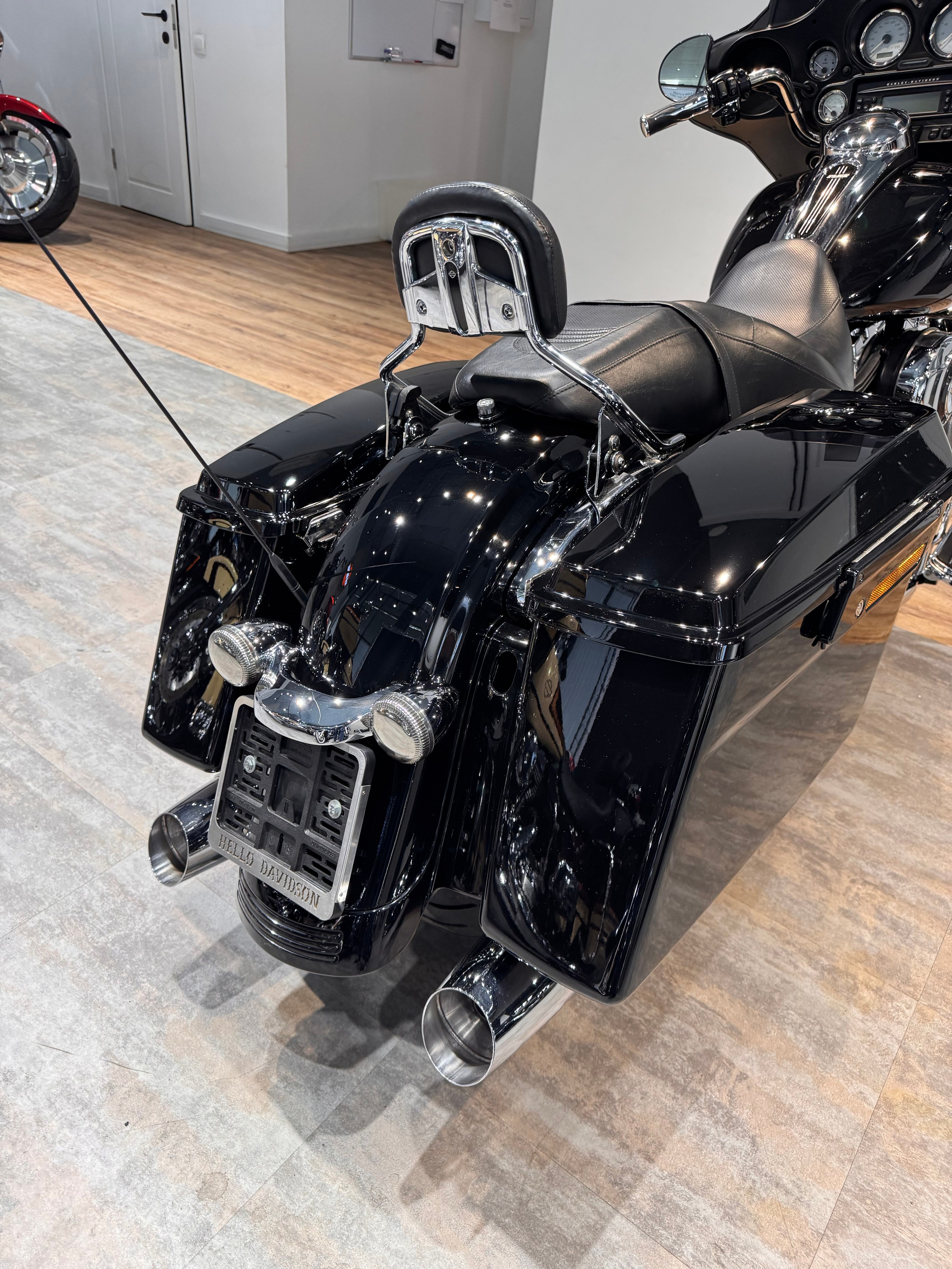 Harley Davidson 2010 Street Glide ABS — купить мотоцикл. Hello Davidson, Москва. Только хорошие мотоциклы…