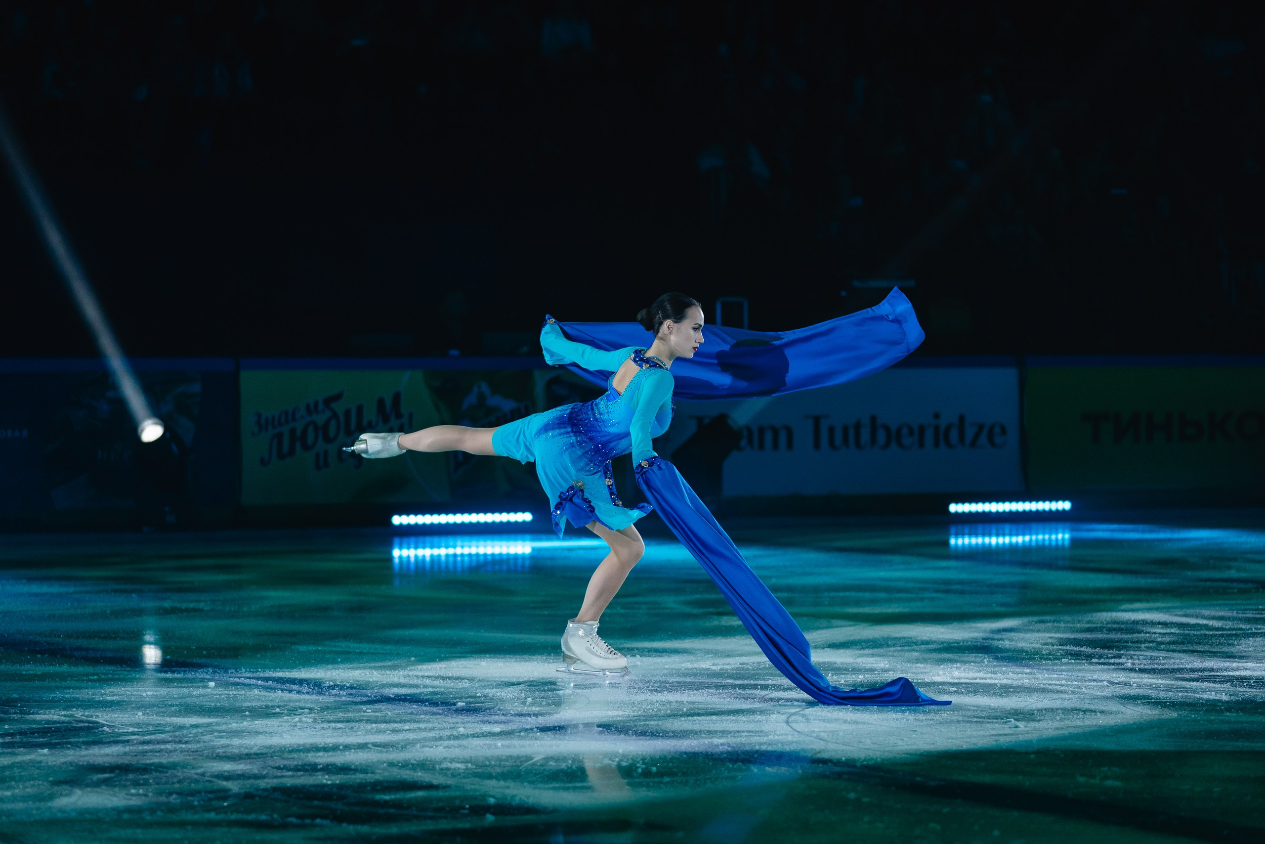 Шоу «Чемпионы на льду» в Новосибирске. Воробьева Ксения — Спортивный и танцевальный фотограф Новосибирск
