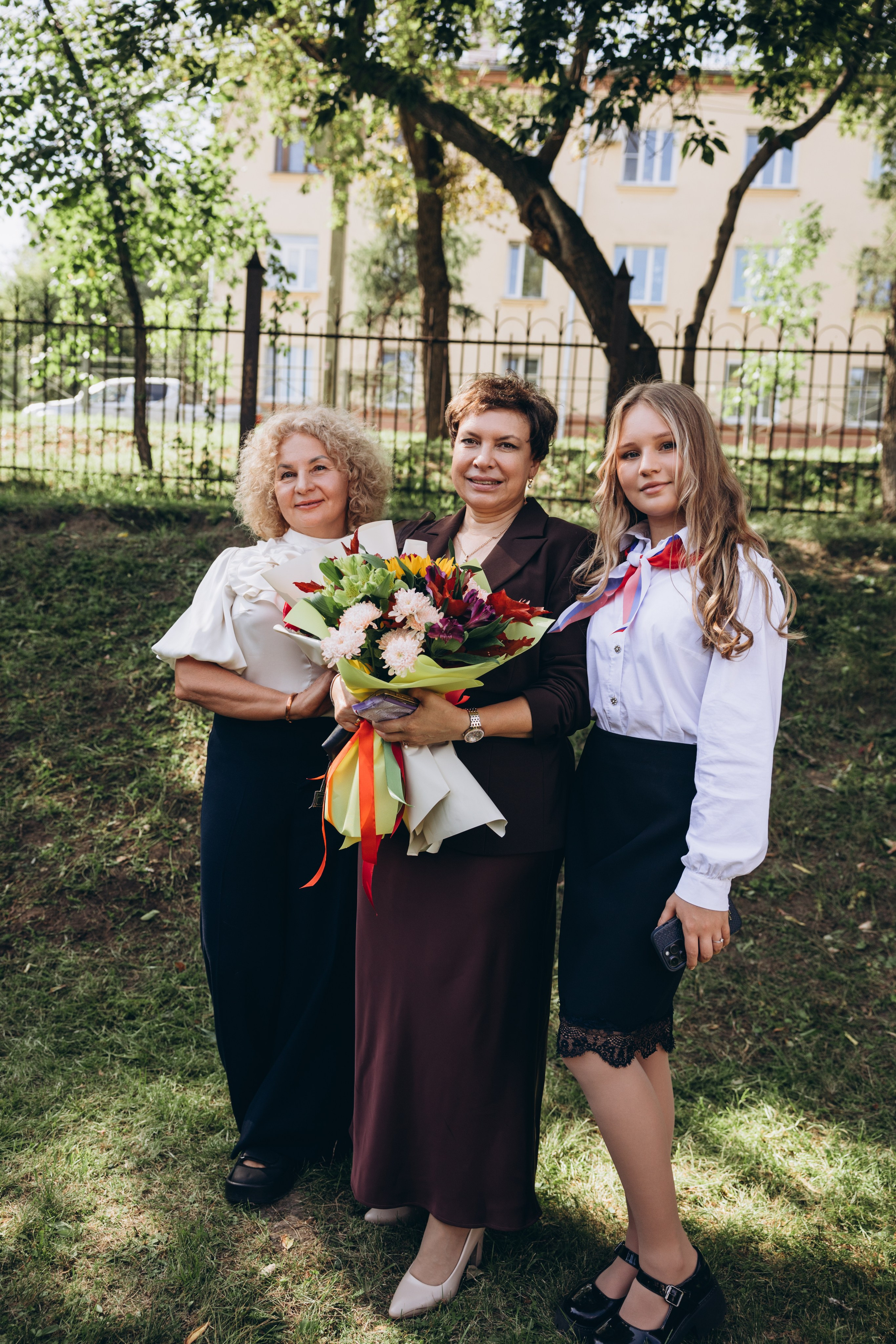 Линейка в школе. Свадебный, семейный фотограф в Иркутске Светлана Макаричева