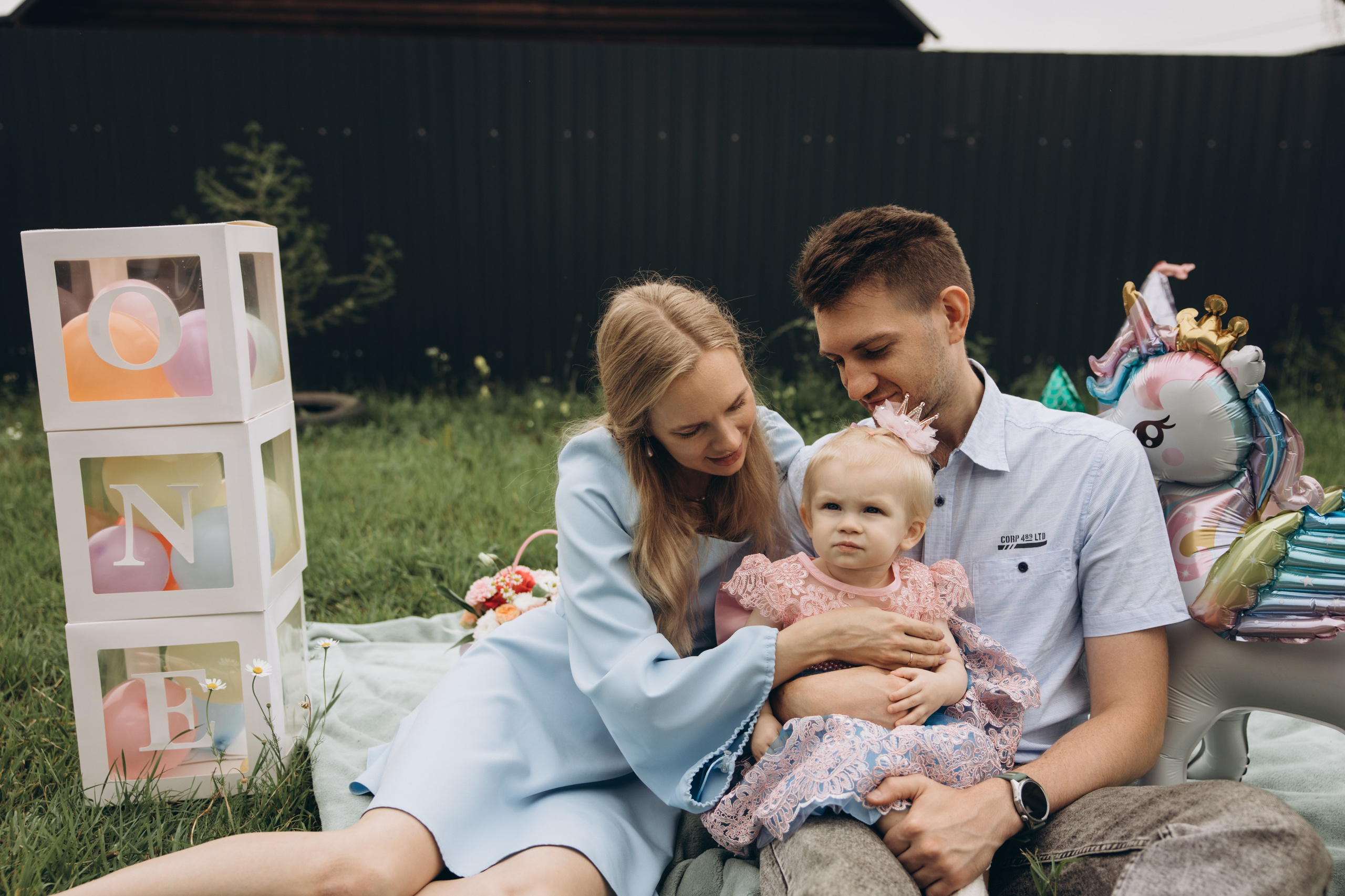 Веронике год. Свадебный, семейный фотограф в Иркутске Светлана Макаричева