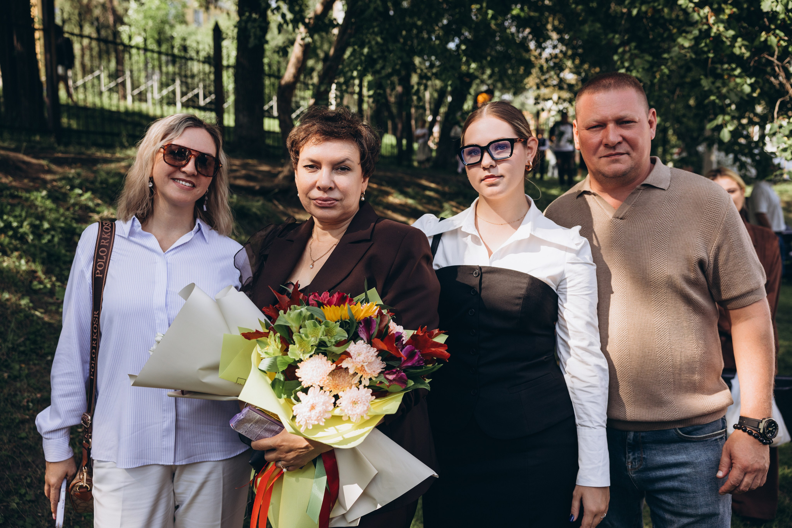 Линейка в школе. Свадебный, семейный фотограф в Иркутске Светлана Макаричева