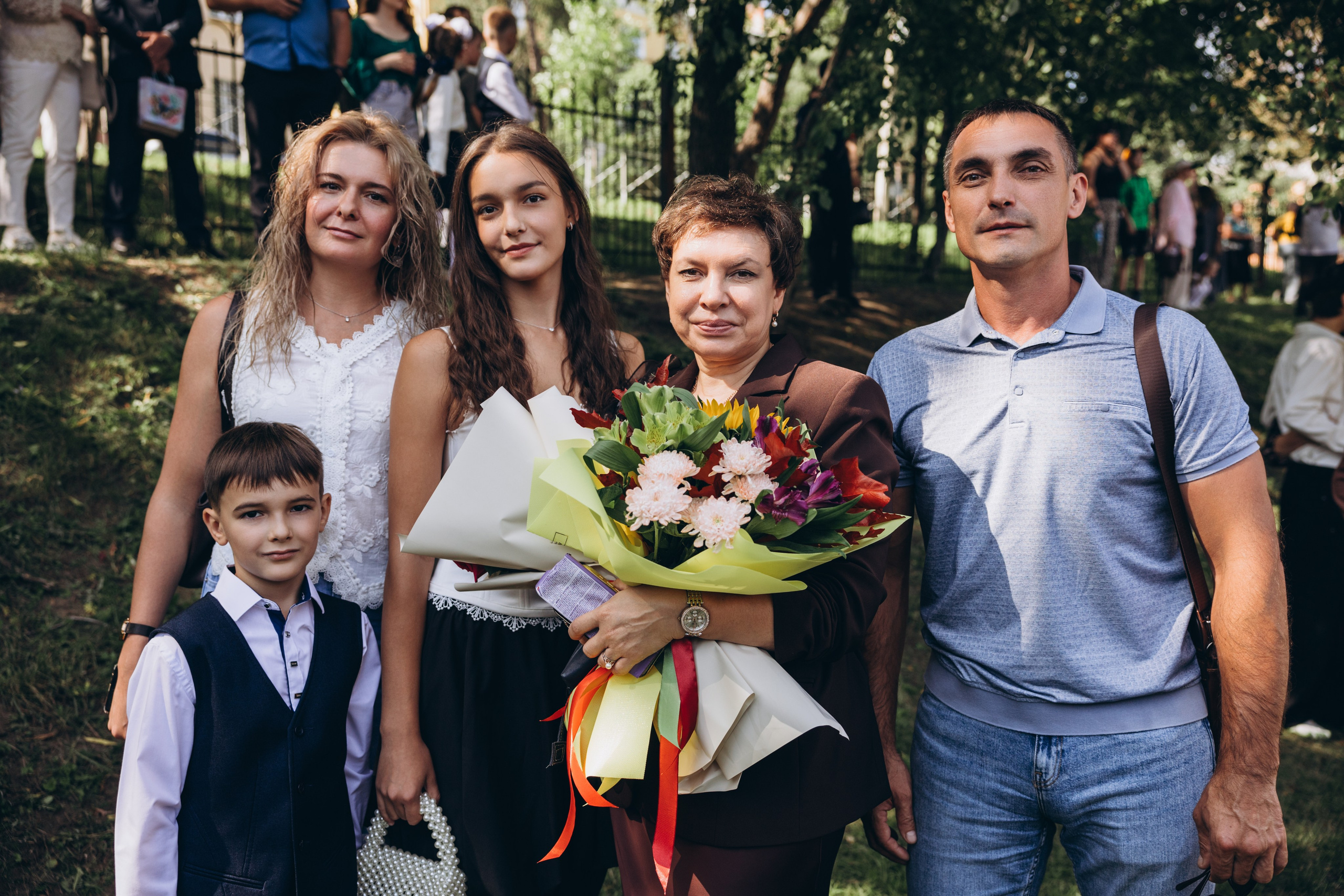 Линейка в школе. Свадебный, семейный фотограф в Иркутске Светлана Макаричева