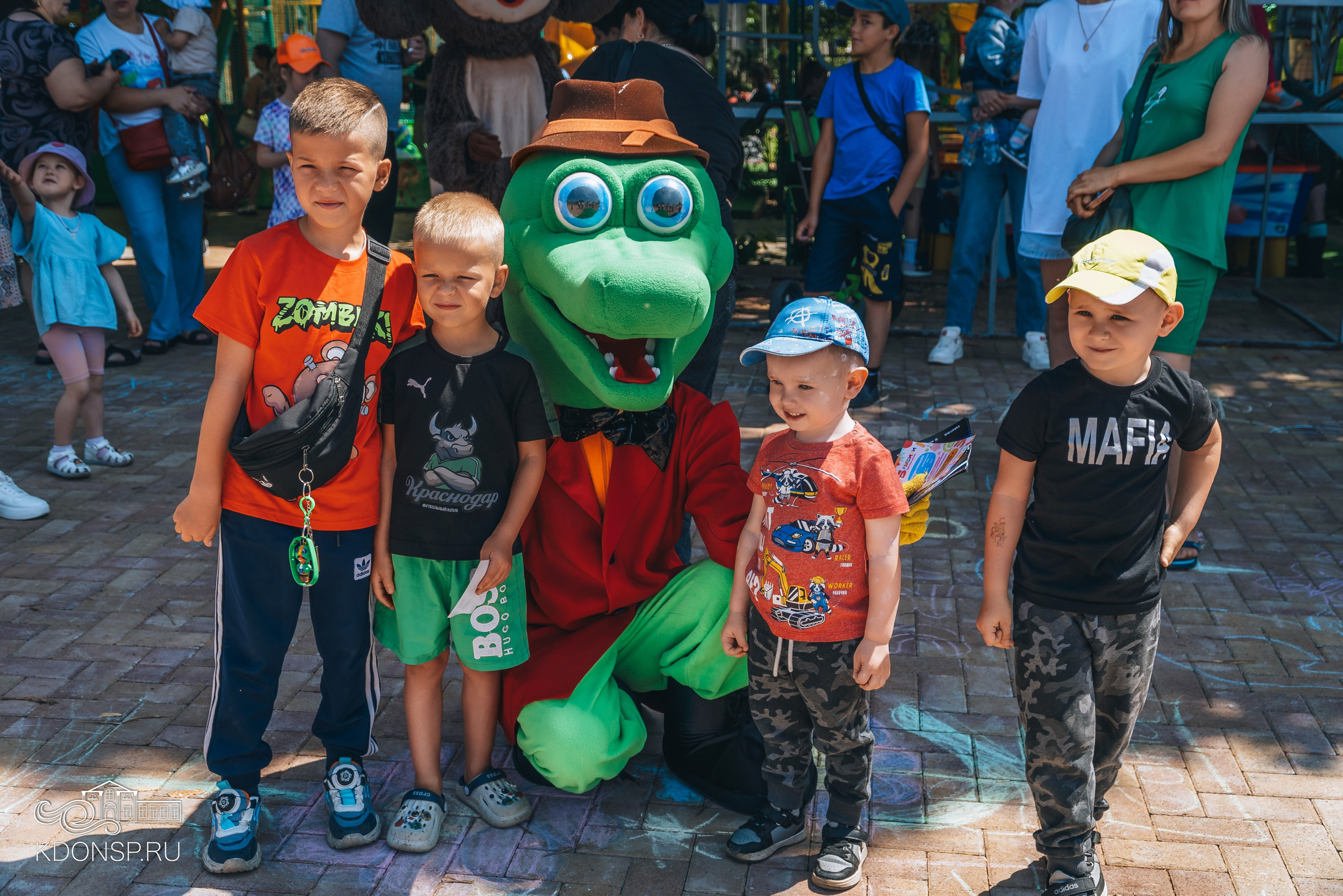 Должны смеяться дети. Новотитаровский Дом культуры