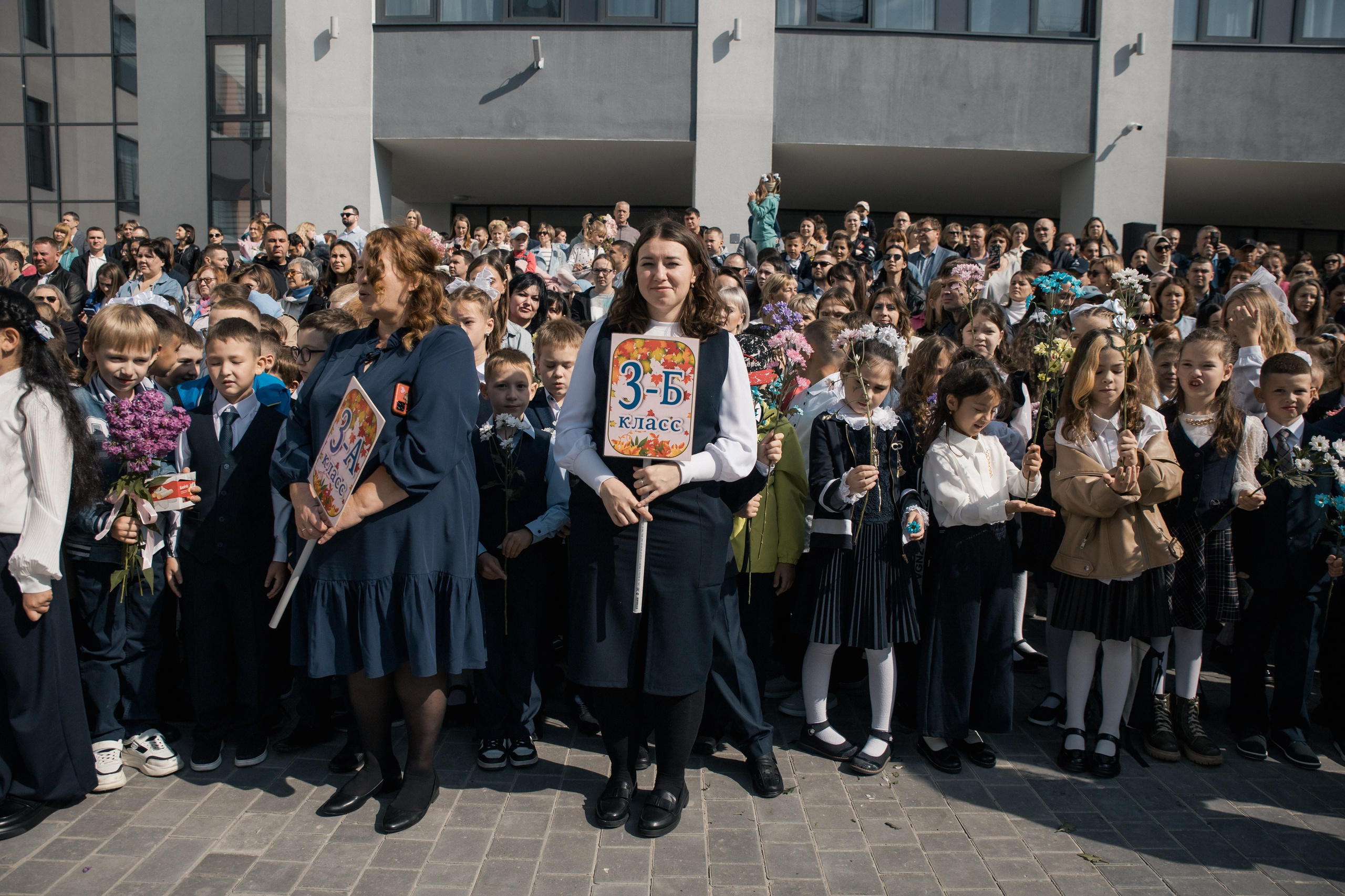 Наши услуги. Выпускные альбомы в Тюмени для школ, садов, вузов спортивных секций