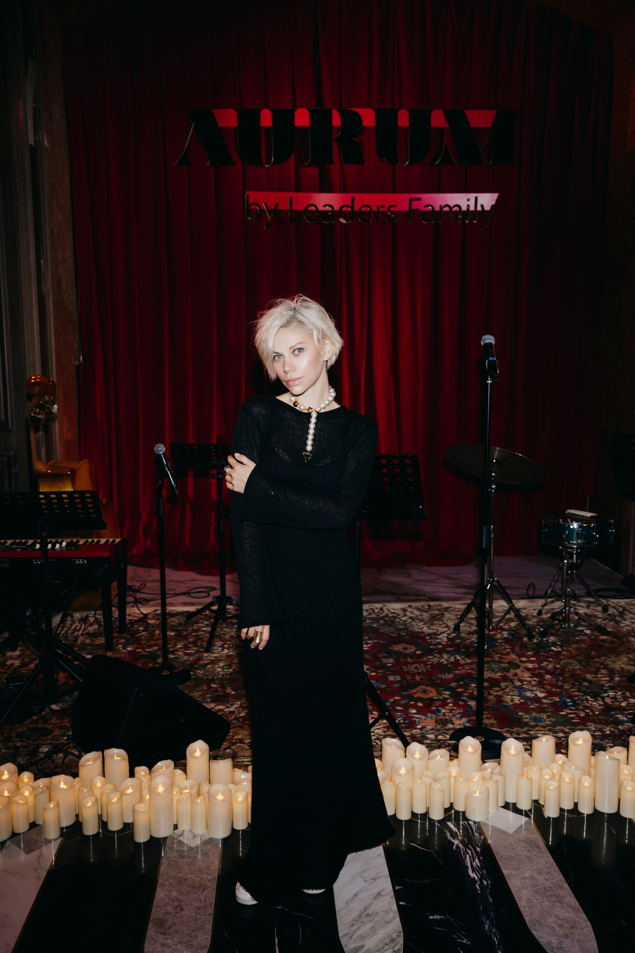 Презентация «AURUM». «Птичка на проводе»: информационный портал в Москве