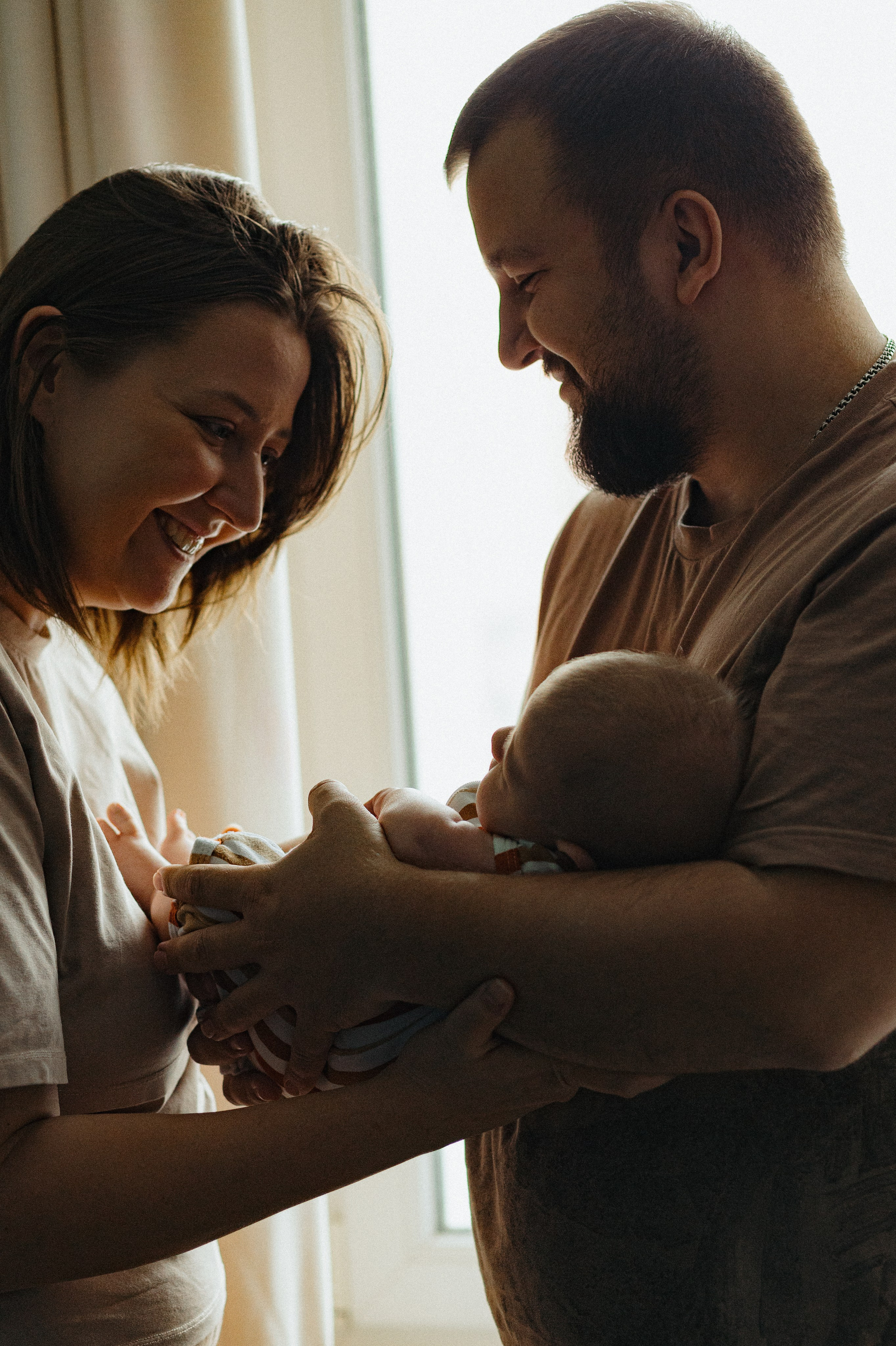 Домашняя семейная фотосессия с малышом. Портретный и семейный фотограф в Москве Мария Рослякова