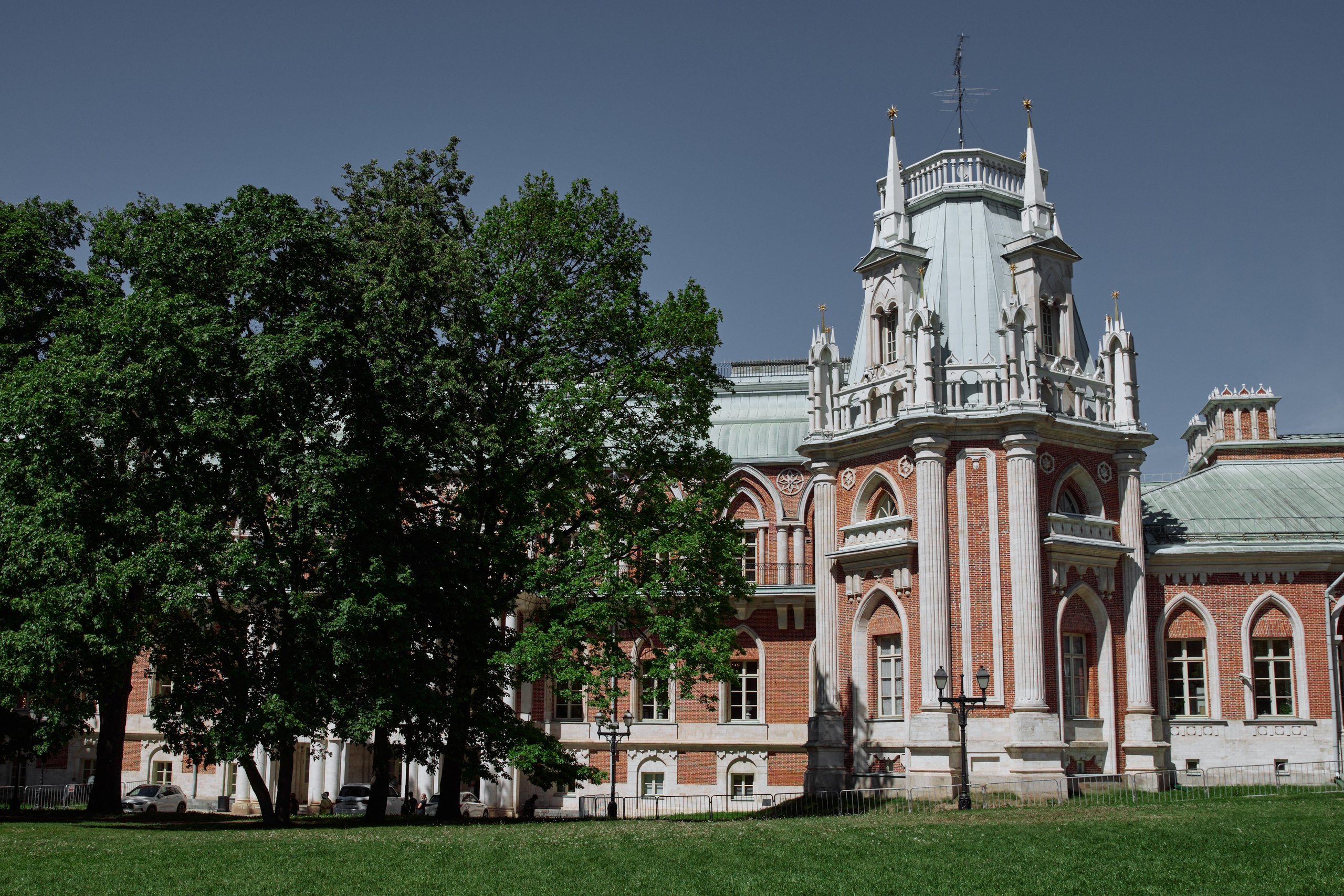 Заказать профессионального свадебного фотографа в Москве