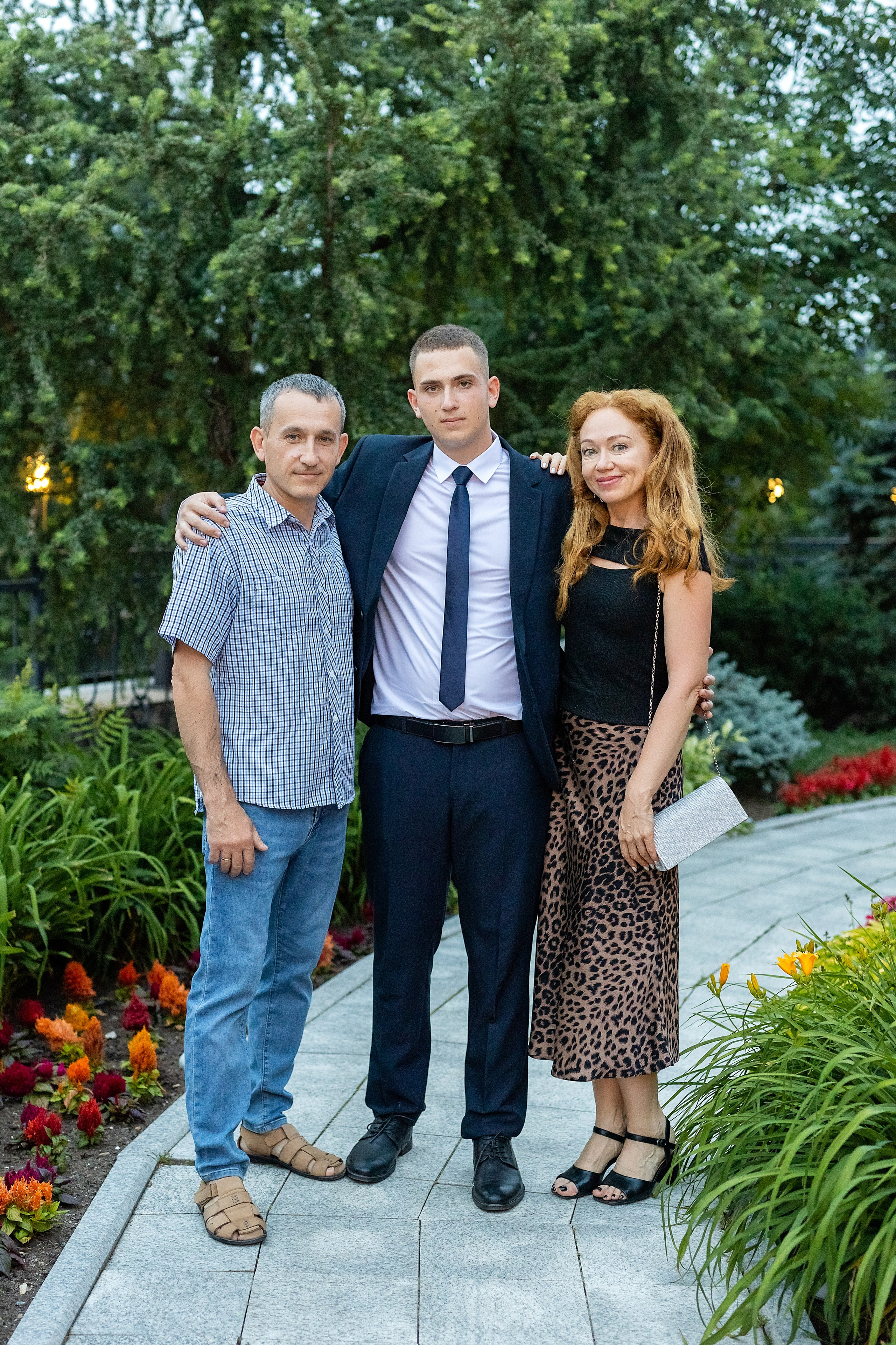 Выпускной. Школа 22, 11 класс. Стильный выпускной альбом Владивосток фотограф Вероника Мигачева