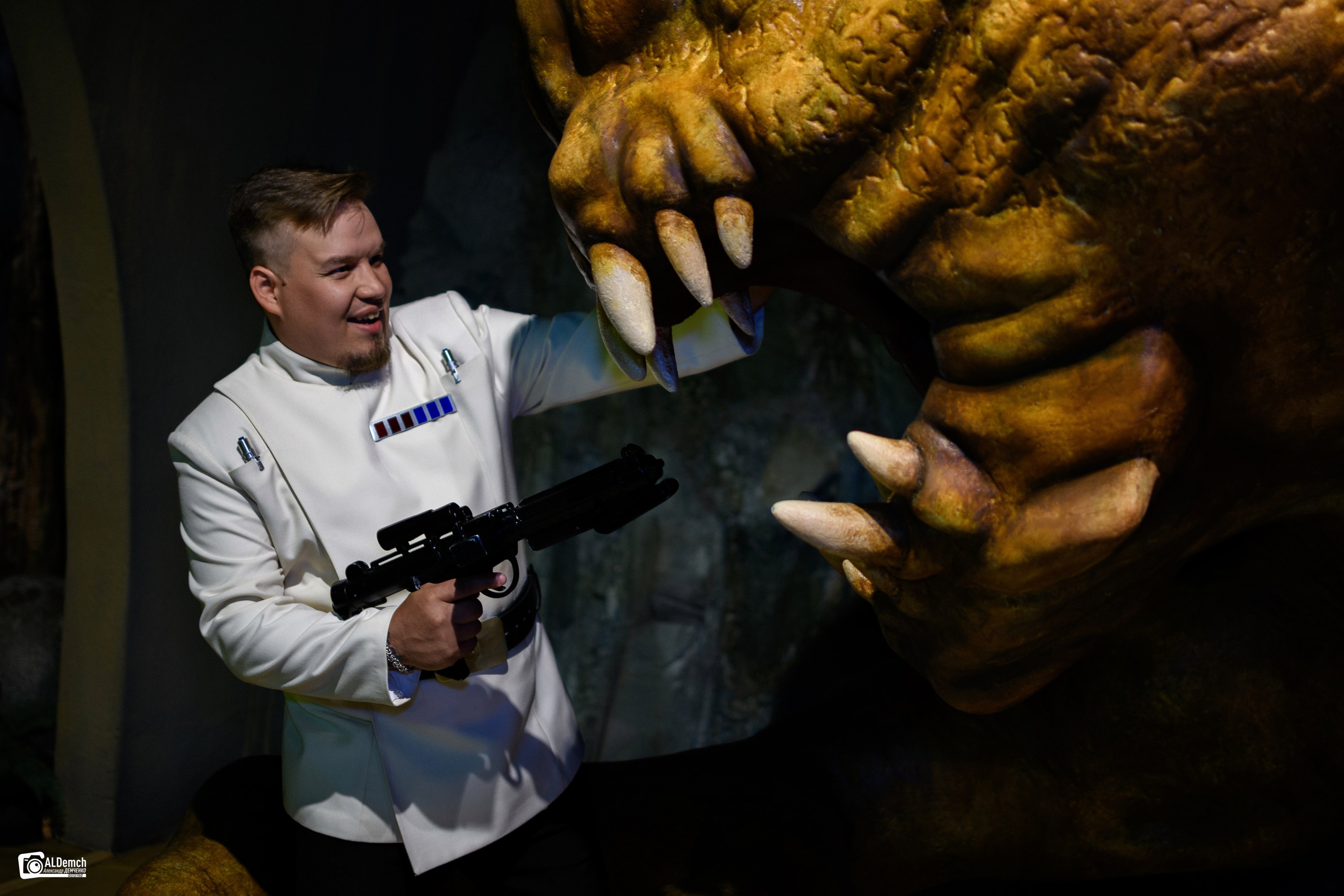 Фотосессия в Москве фотографа на ВДНХ для Ивана Юрчева