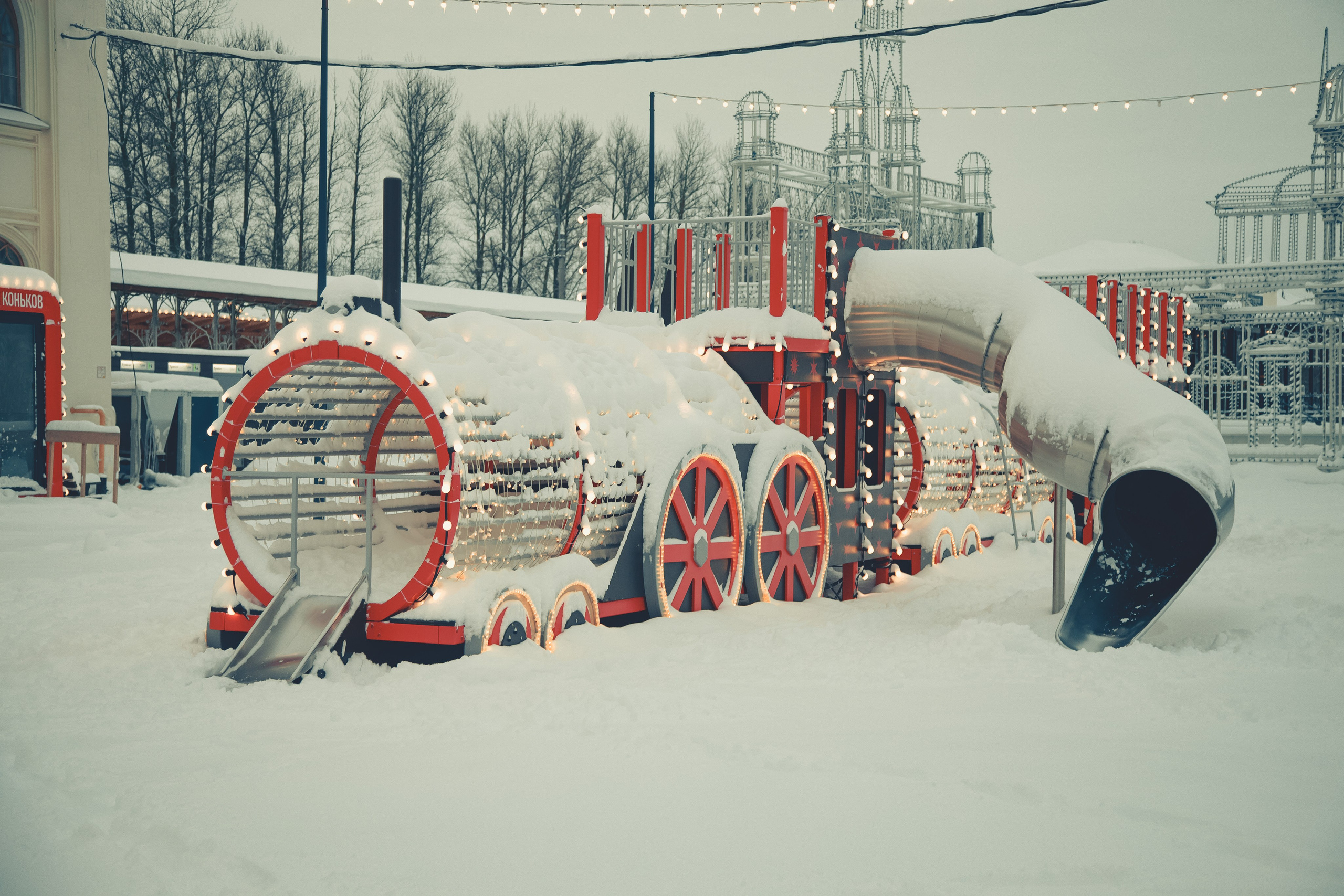ФОТОСЕССИЯ В ПЕТЕРГОФЕ. ГДЕ СНИМАТЬ В ПЕТЕРГОФЕ
