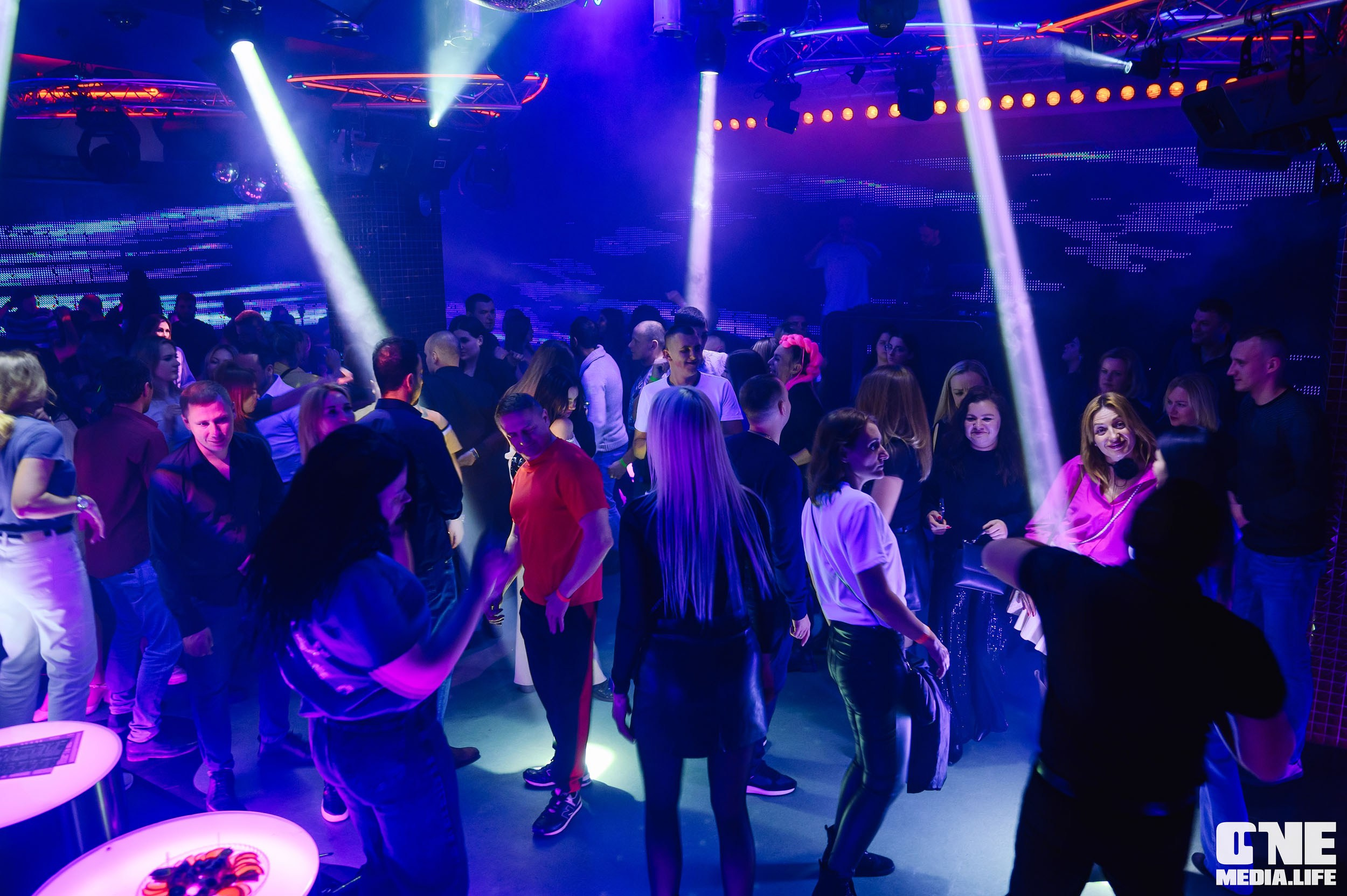 Фотоотчет с 8 марта в Планете. One Media Life: фоторепортажи, фотоотчеты с мероприятий и заведений