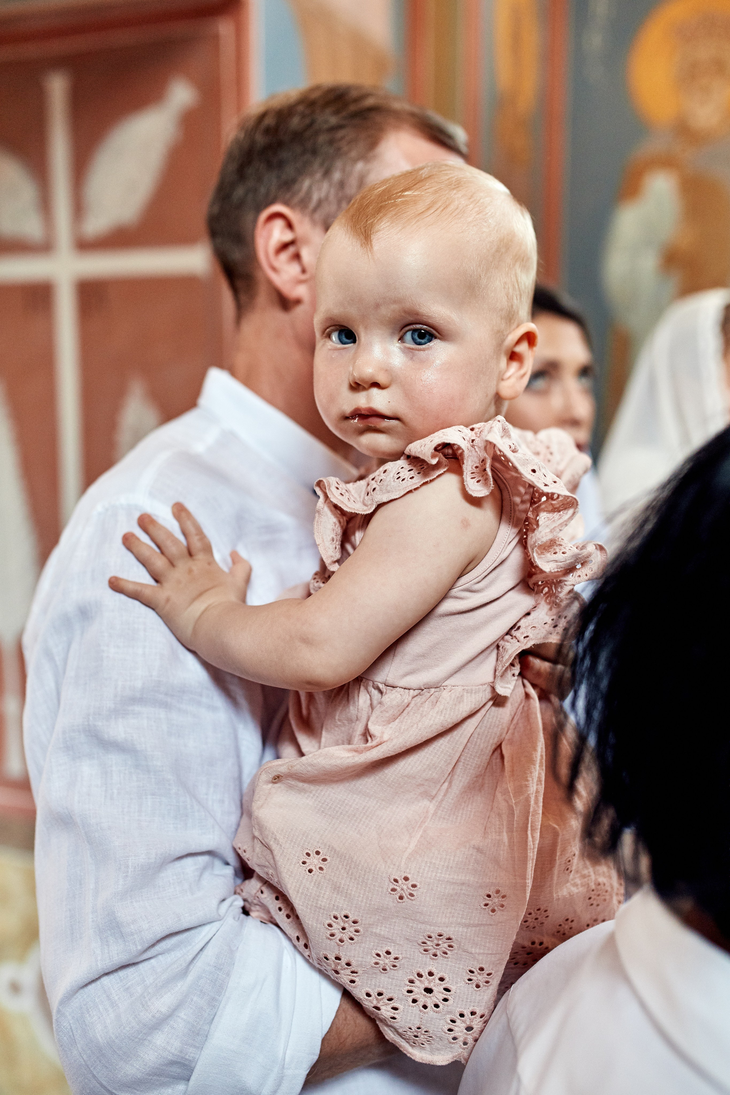 Фотограф на крещение в Москве, заказать услуги проф фотосъёмки — Цены и стоимость услуг фотосъёмки крещения