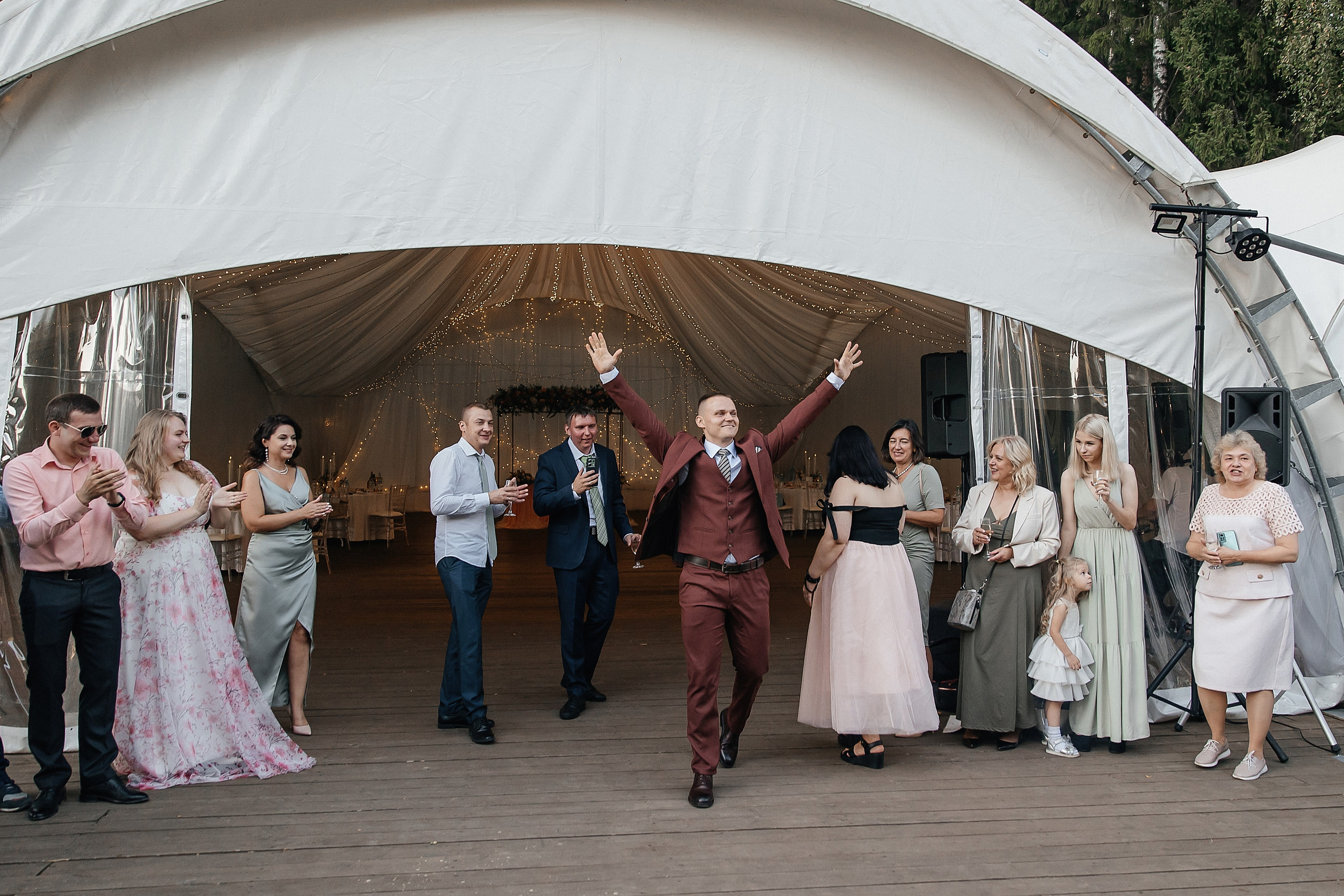 Выездная регистрация брака в «Горки Холидей». Свадебный фотограф в Москве Дарья Олендарёва