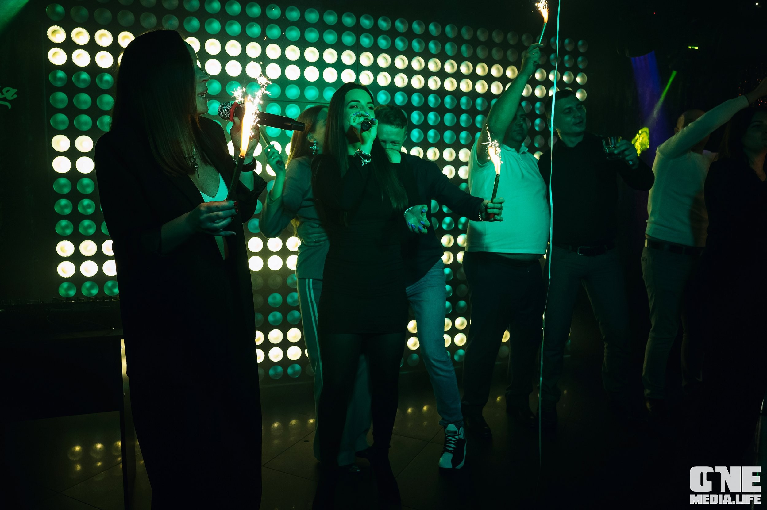 Фоторепортаж из караоке-клуба Эйфория. One Media Life: фоторепортажи, фотоотчеты с мероприятий и заведений