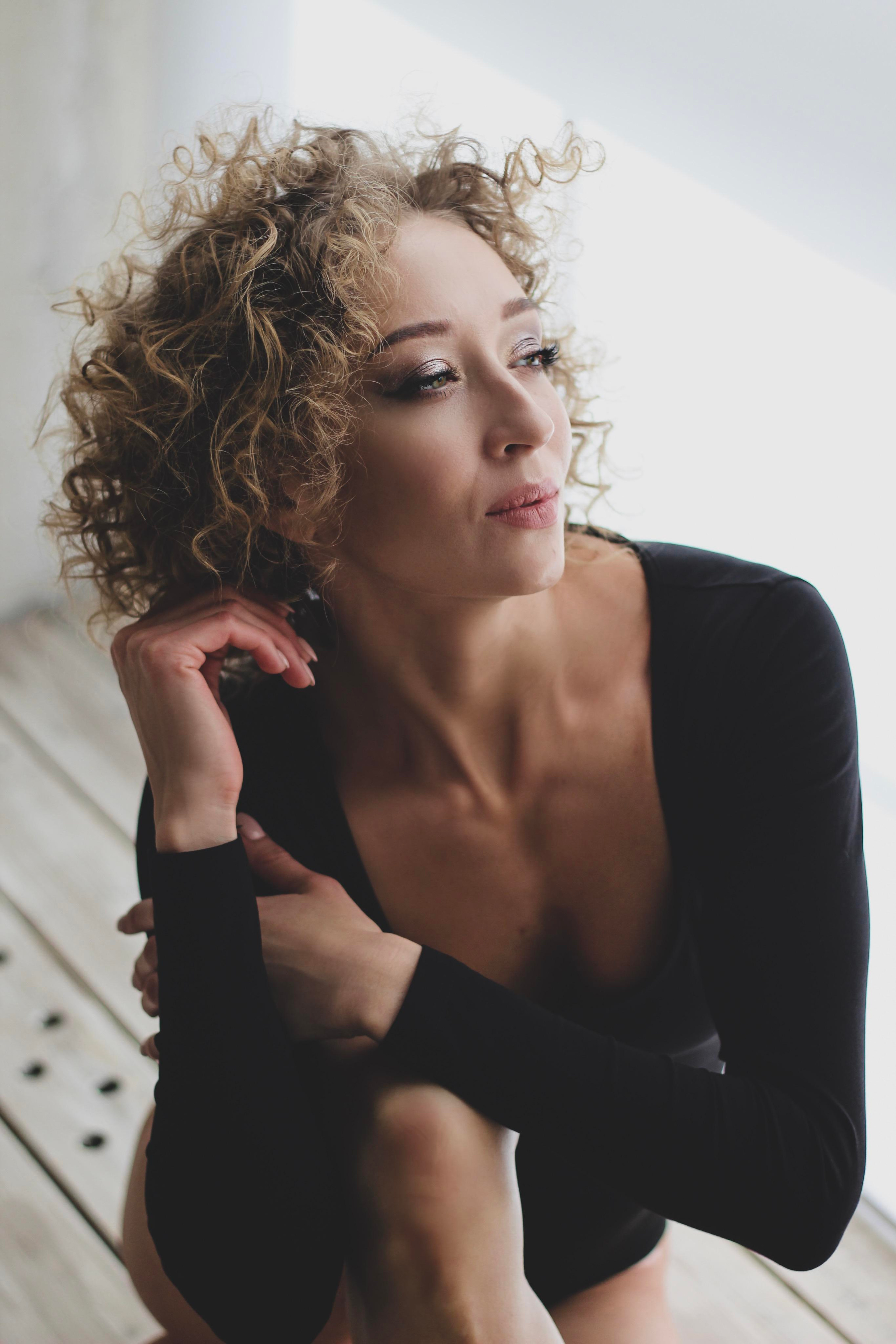 женский фотограф, фотосессия в Москве, фотограф Москва, фотограф в Красноярске , женская красота, поднять самооценку женщине , ресурсное состояние женщины , фотосессия для девушек, женский портрет, заказать фотосессию, найти фотографа Москва ,найти фотографа в Красноярске ,черно/белая фотография