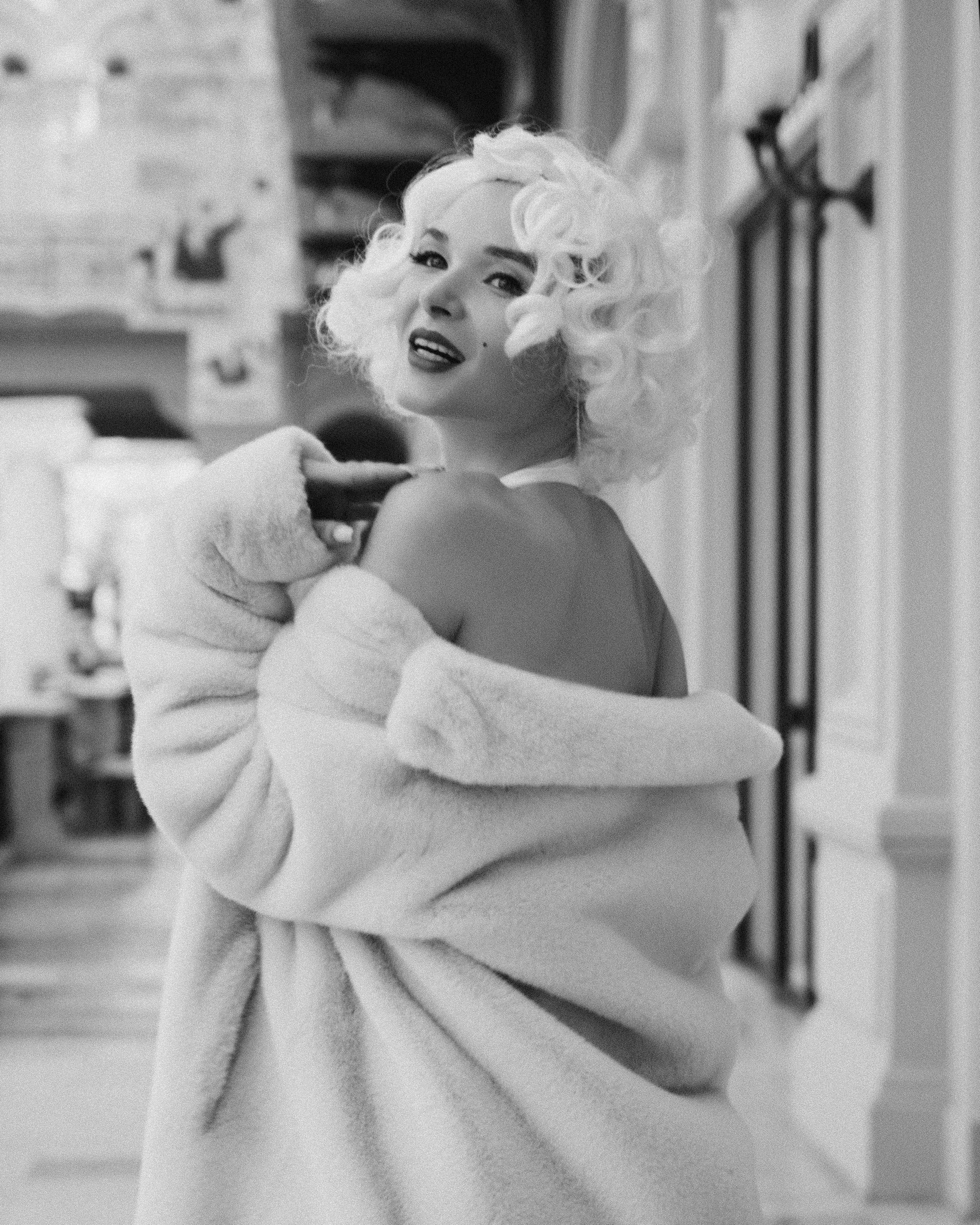 женский фотограф, фотосессия в Москве, фотограф Москва, фотограф в Красноярске , женская красота, поднять самооценку женщине , ресурсное состояние женщины , фотосессия для девушек, женский портрет, заказать фотосессию, найти фотографа Москва ,найти фотографа в Красноярске ,черно/белая фотография