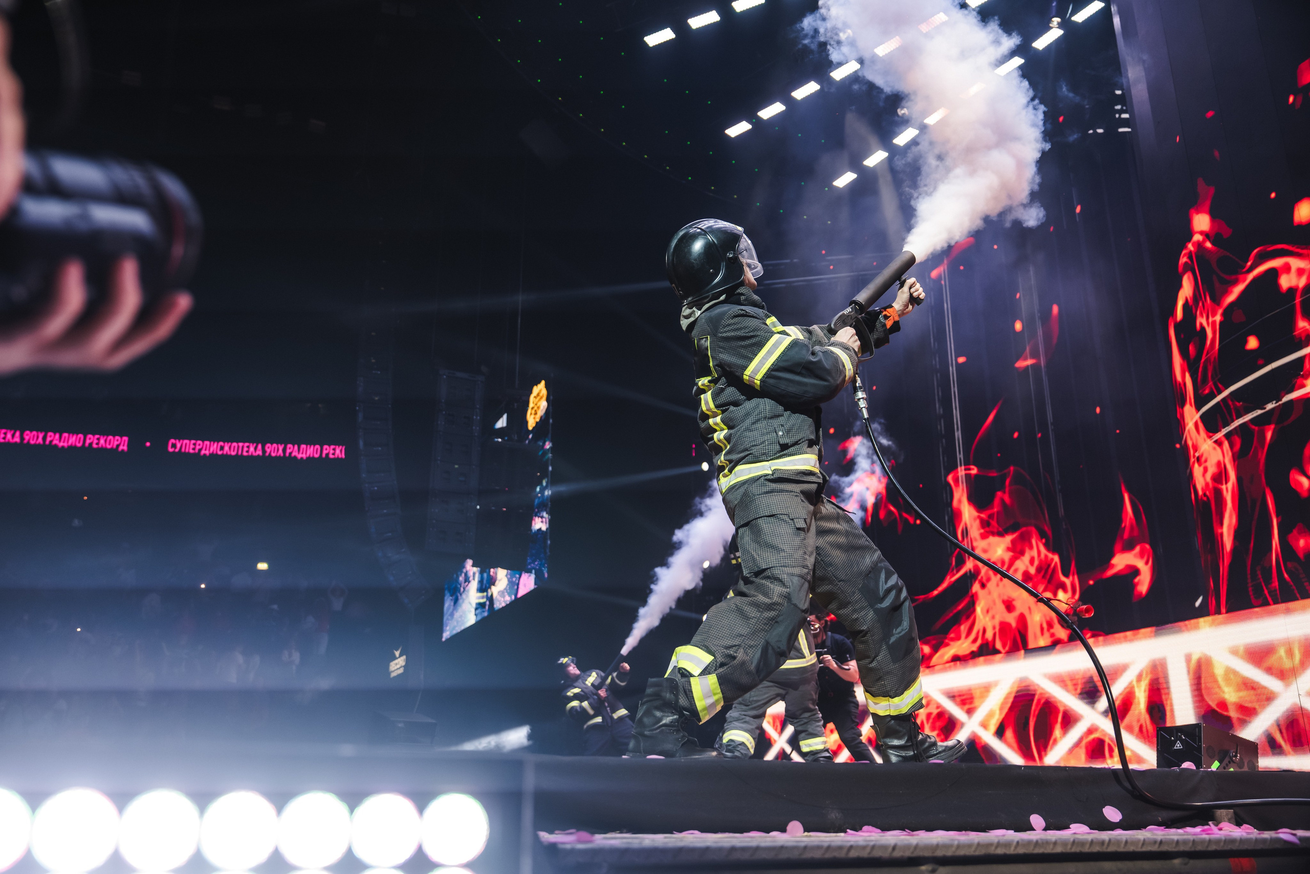 Superdiskoteka 90. Svyatoslav Bunkov | photographer