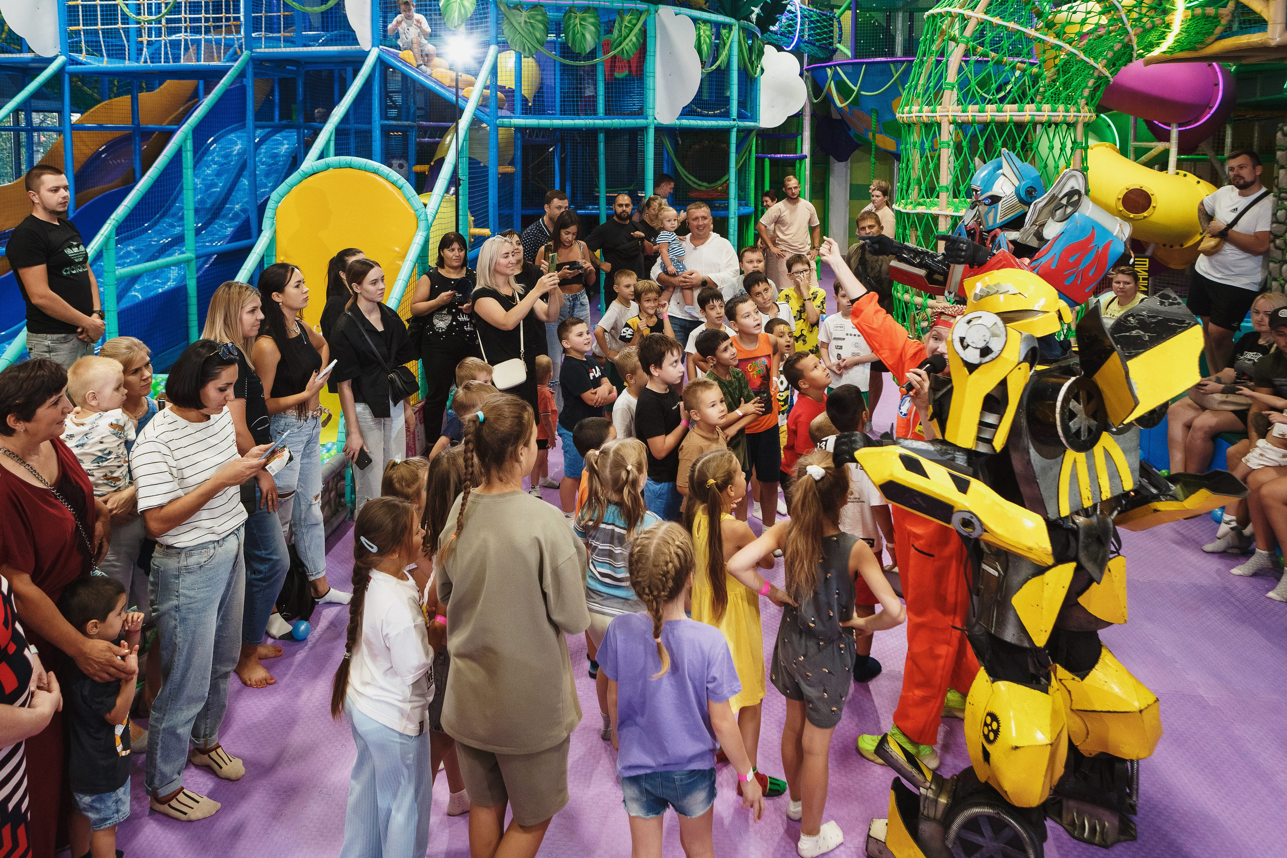Туси Джуси Таганрог — Яркие и Весёлые Фотографии Детской Игровой Зоны. Свадебный и семейный фотограф в Таганроге Бакарюк Антон