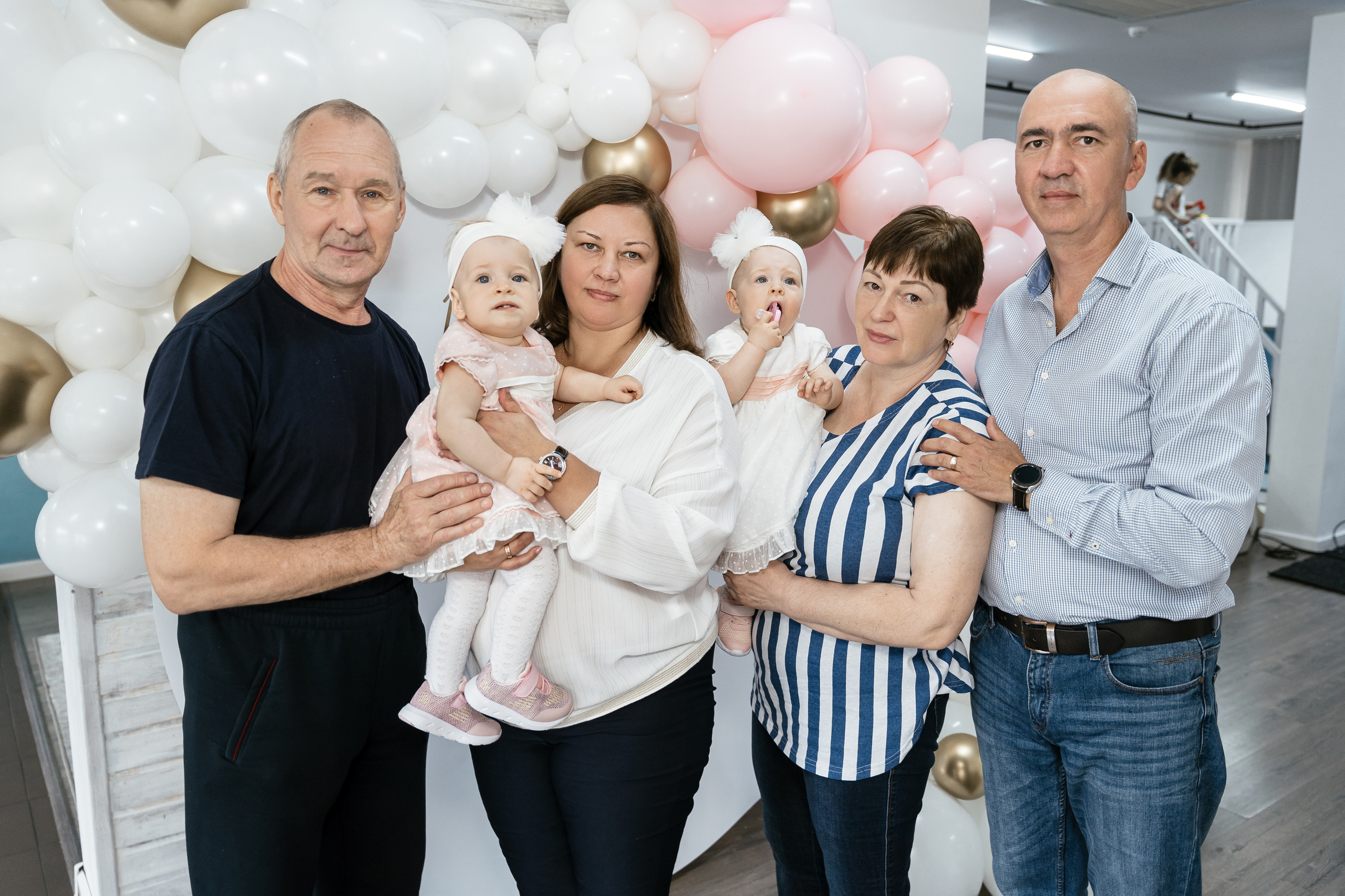 Анюте и Танюше 1 годик. Фотограф Томск, Новосибирск Влад Свириденко