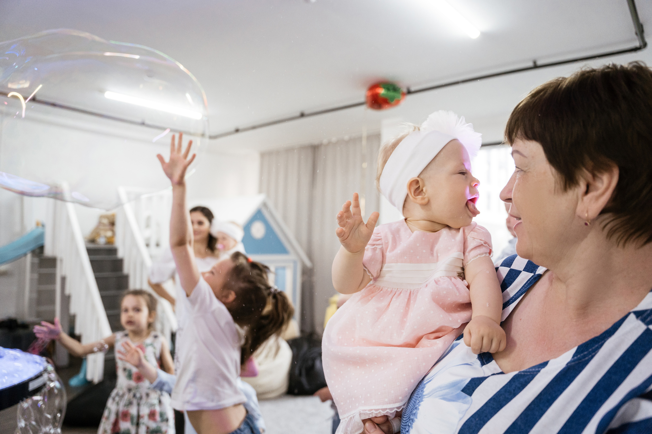 Анюте и Танюше 1 годик. Фотограф Томск, Новосибирск Влад Свириденко